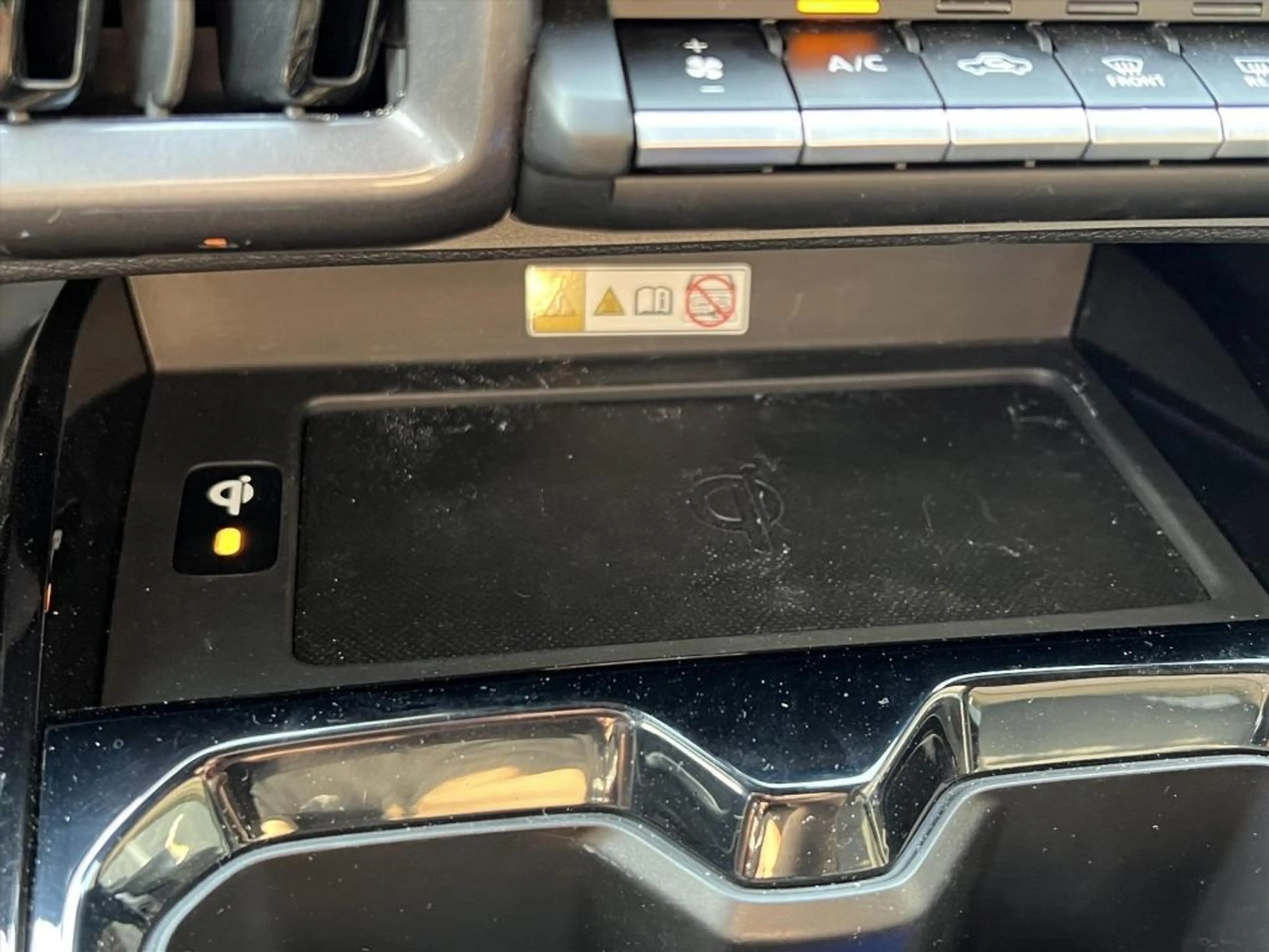 Toyota Urban Cruiser 61,1 kWh 174pk Executive | JBL, Stoel- Stuurverwar — photo 23