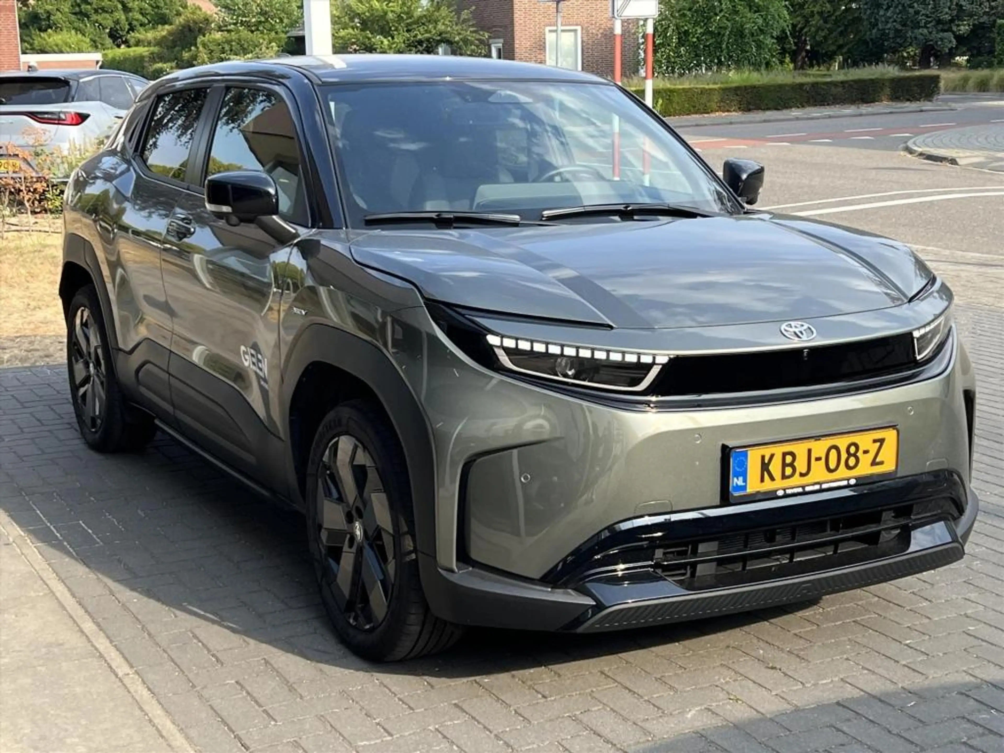 Toyota Urban Cruiser 61,1 kWh 174pk Executive | JBL, Stoel- Stuurverwar — photo 5