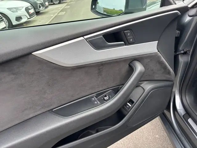 Audi A5 view 12