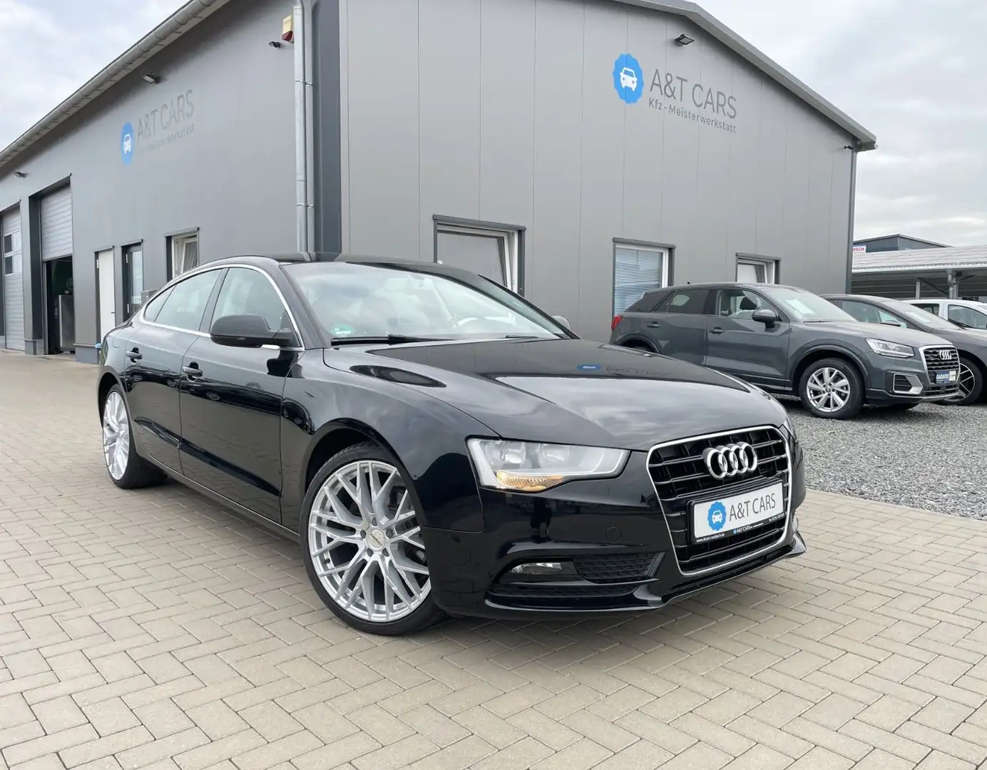 Audi A5 Sportback 2.0 TDI/2.Hand/Alufelgen NEU/Navi Schwarz - 1