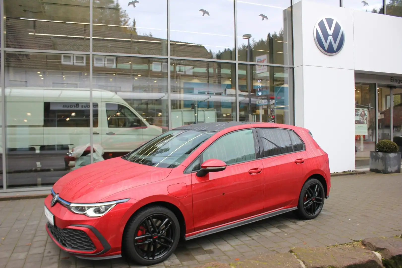 Volkswagen Golf VIII Lim. GTE Plug in eHybrid 1.4 TSI DSG Rot - 1
