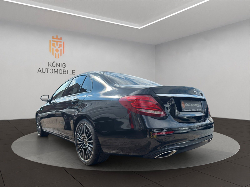 Mercedes-Benz E 200 Limousine/NIGHT/1.HAND/LED/AMBIENTE/LM — photo 3