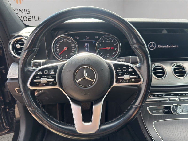 Mercedes-Benz E 200 Limousine/NIGHT/1.HAND/LED/AMBIENTE/LM — photo 12