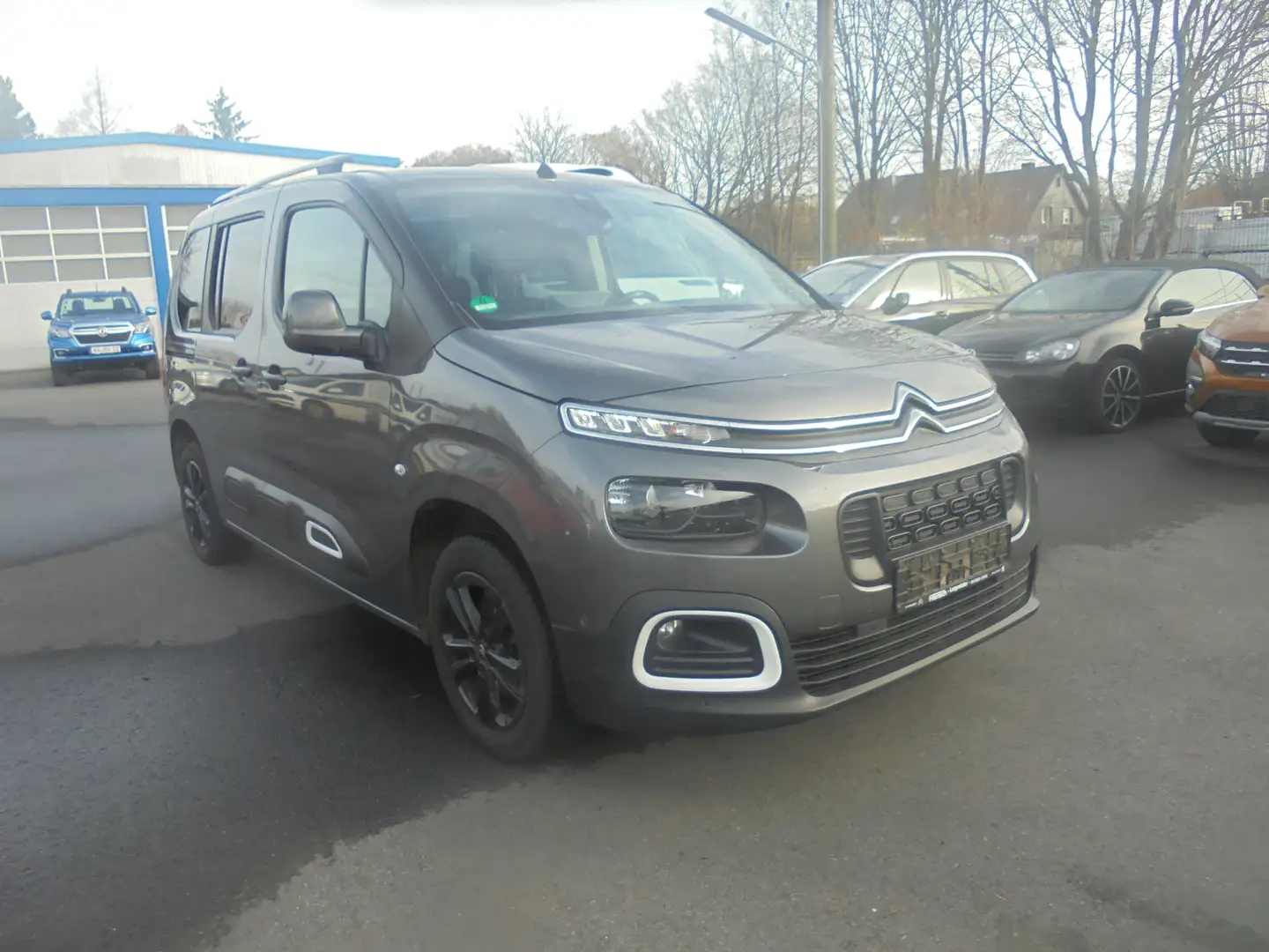 Citroen Berlingo Shine M Grau - 1