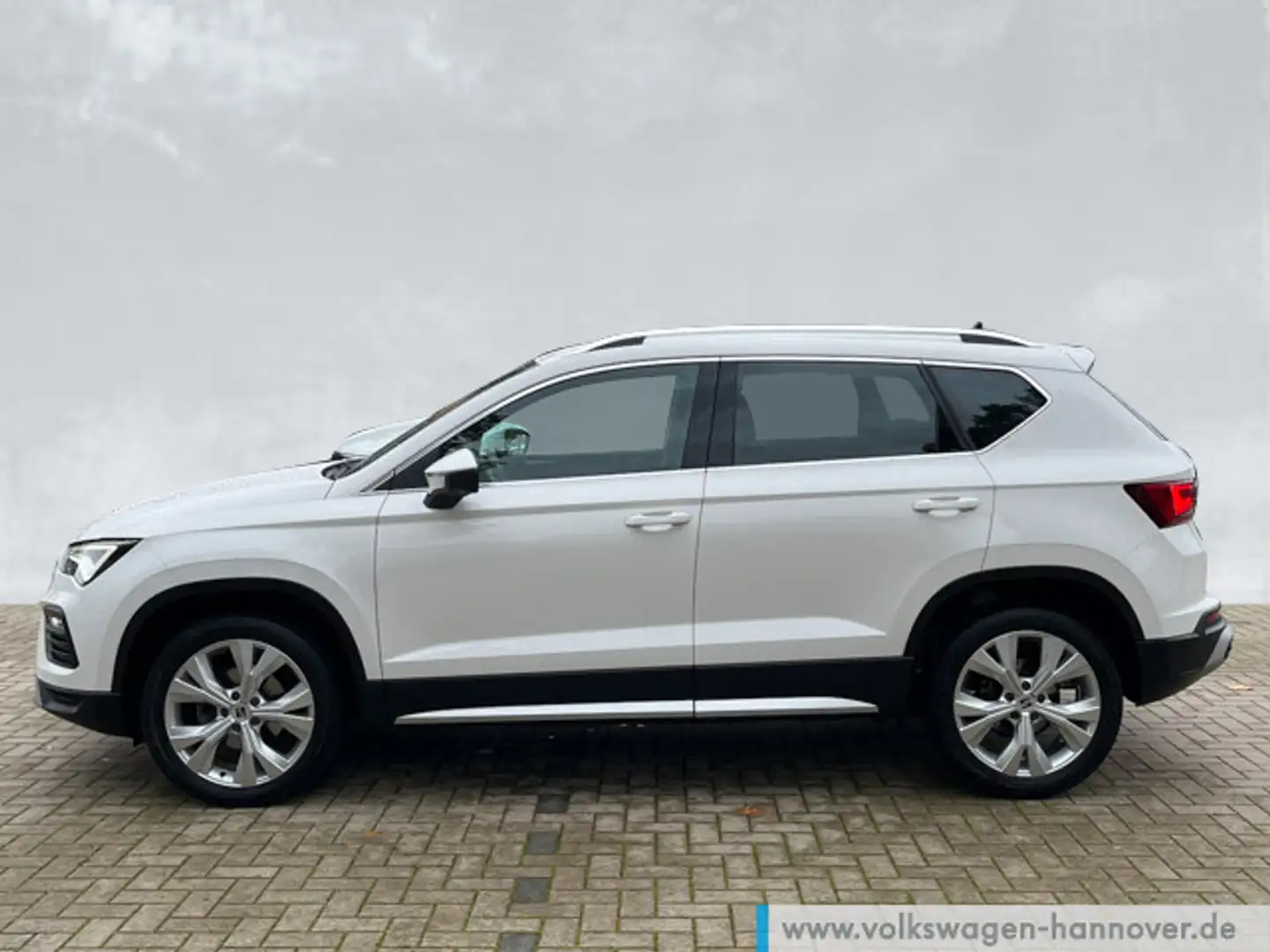 SEAT Ateca 1.5 TSI Xperience Navi Kamera LED SHZ PDC Weiß - 2