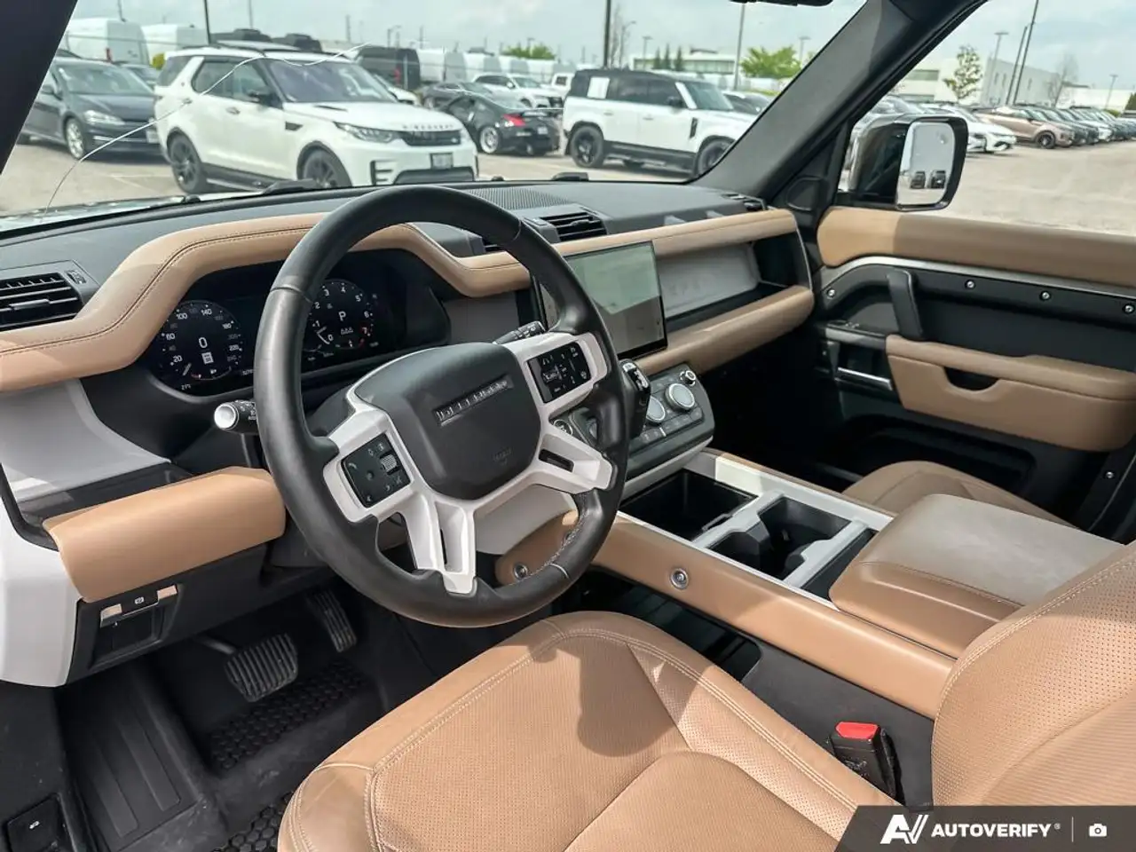Land Rover Defender photo Land Rover Defender