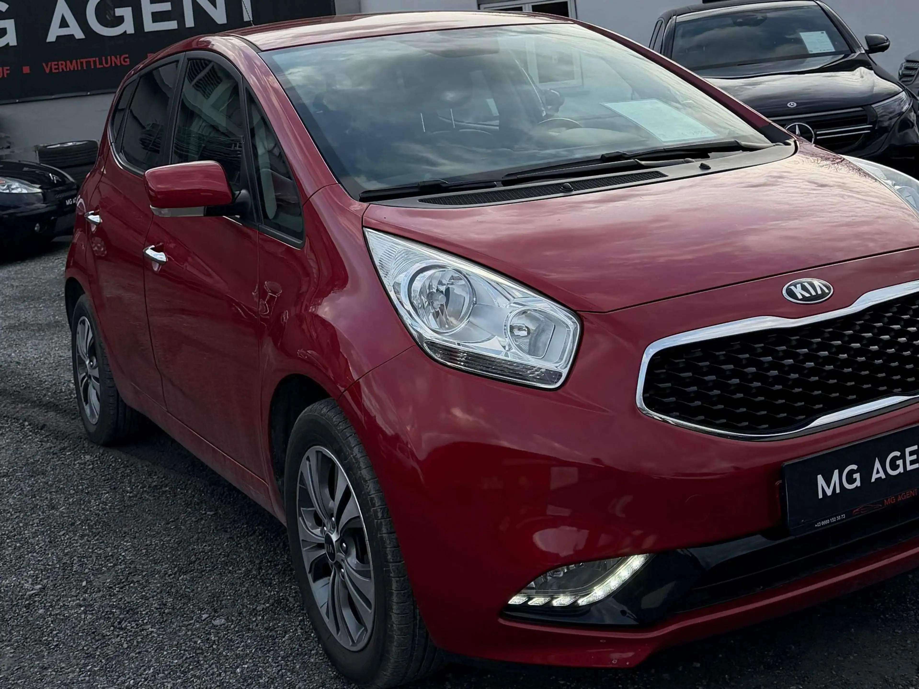 Kia Venga Venga 1,4 CRDi ISG Österreich Edition Gold — photo 2