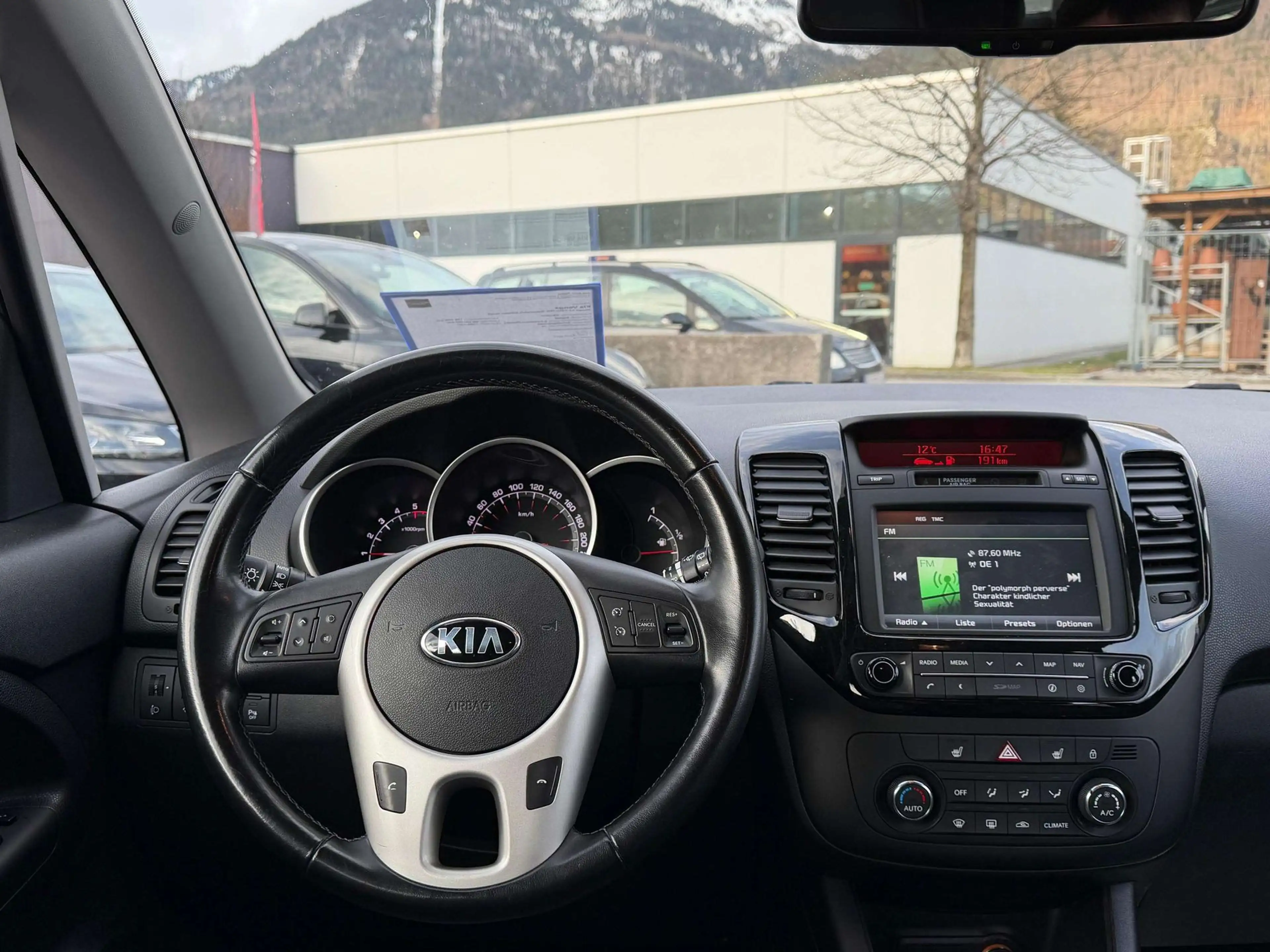 Kia Venga Venga 1,4 CRDi ISG Österreich Edition Gold — photo 9