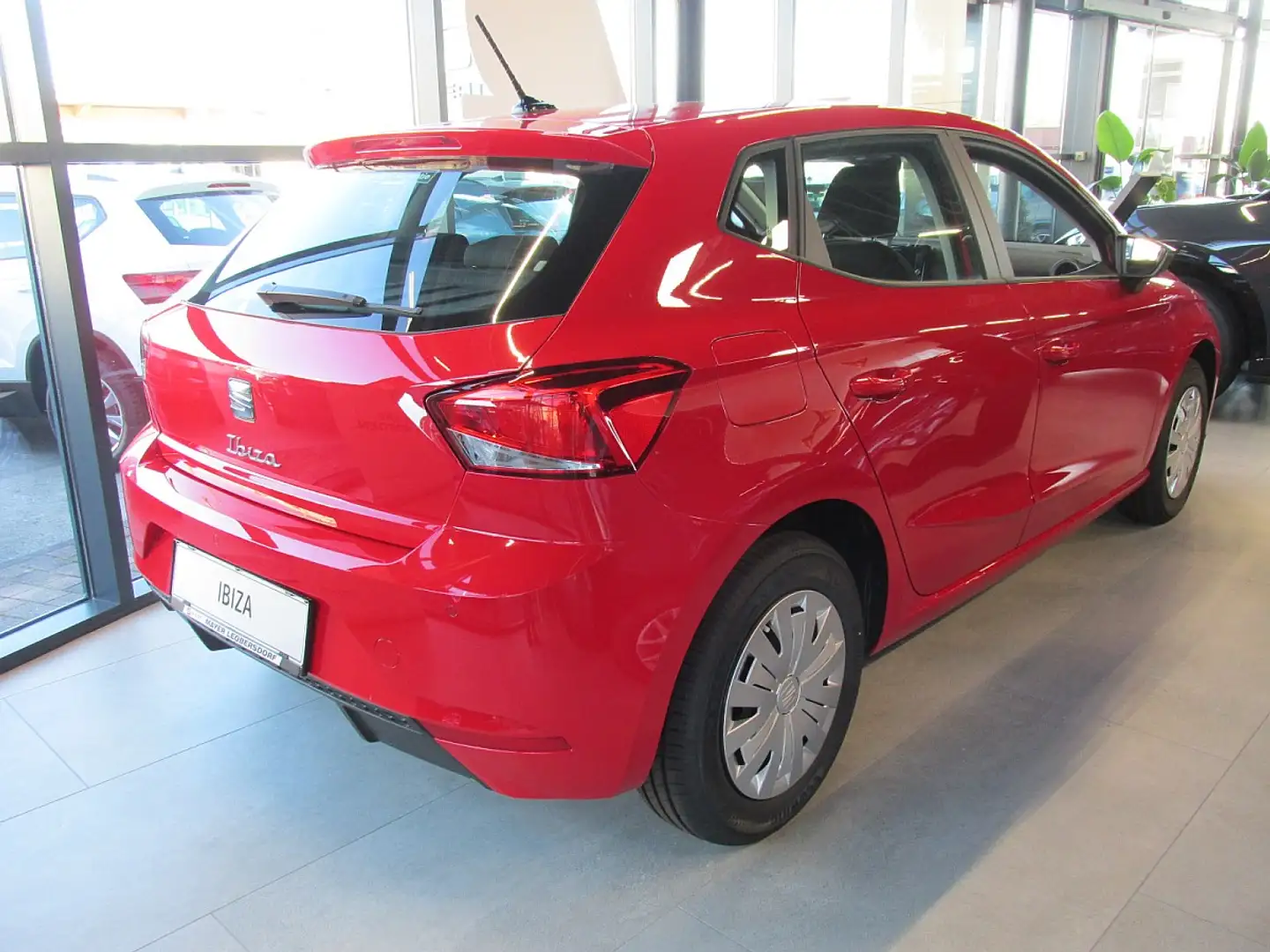 SEAT Ibiza 1,0 TSI Reference Rouge - 2