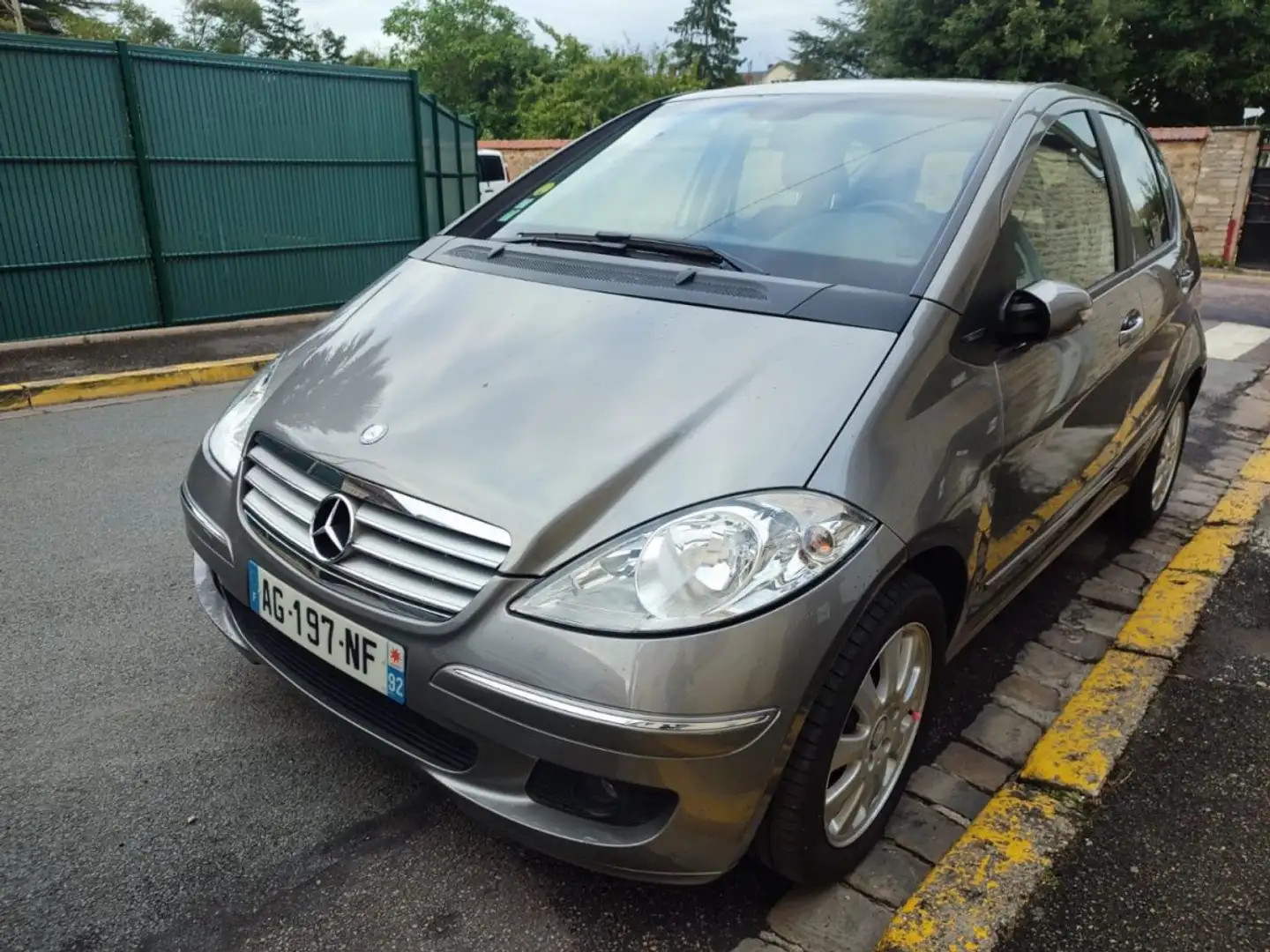 Mercedes-Benz A 200 A200 SPORT AUTOTRONIC - 1