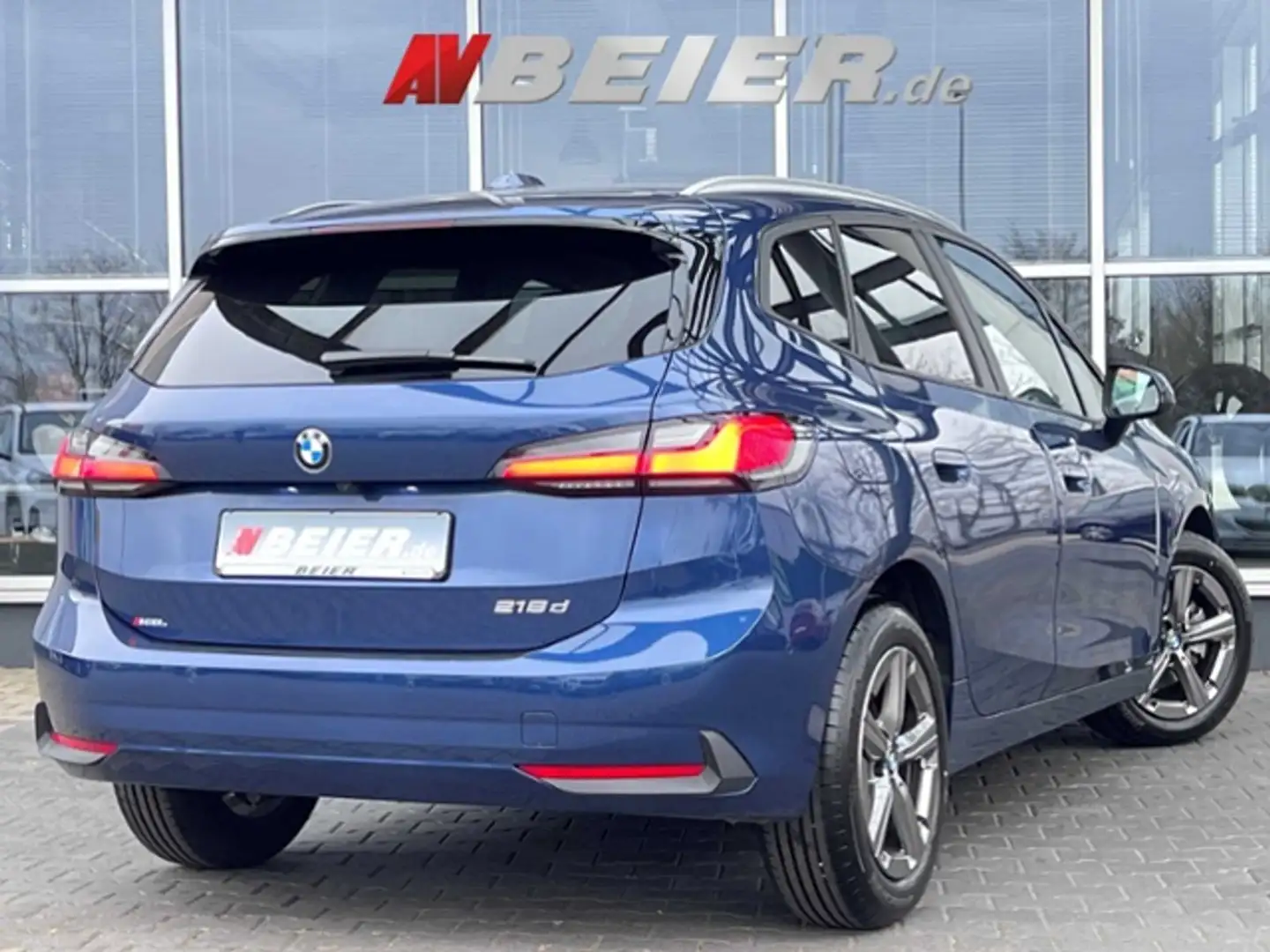 BMW 218 d Sportsitze Panorama Komfort  Active Tourer Acti Blau - 2