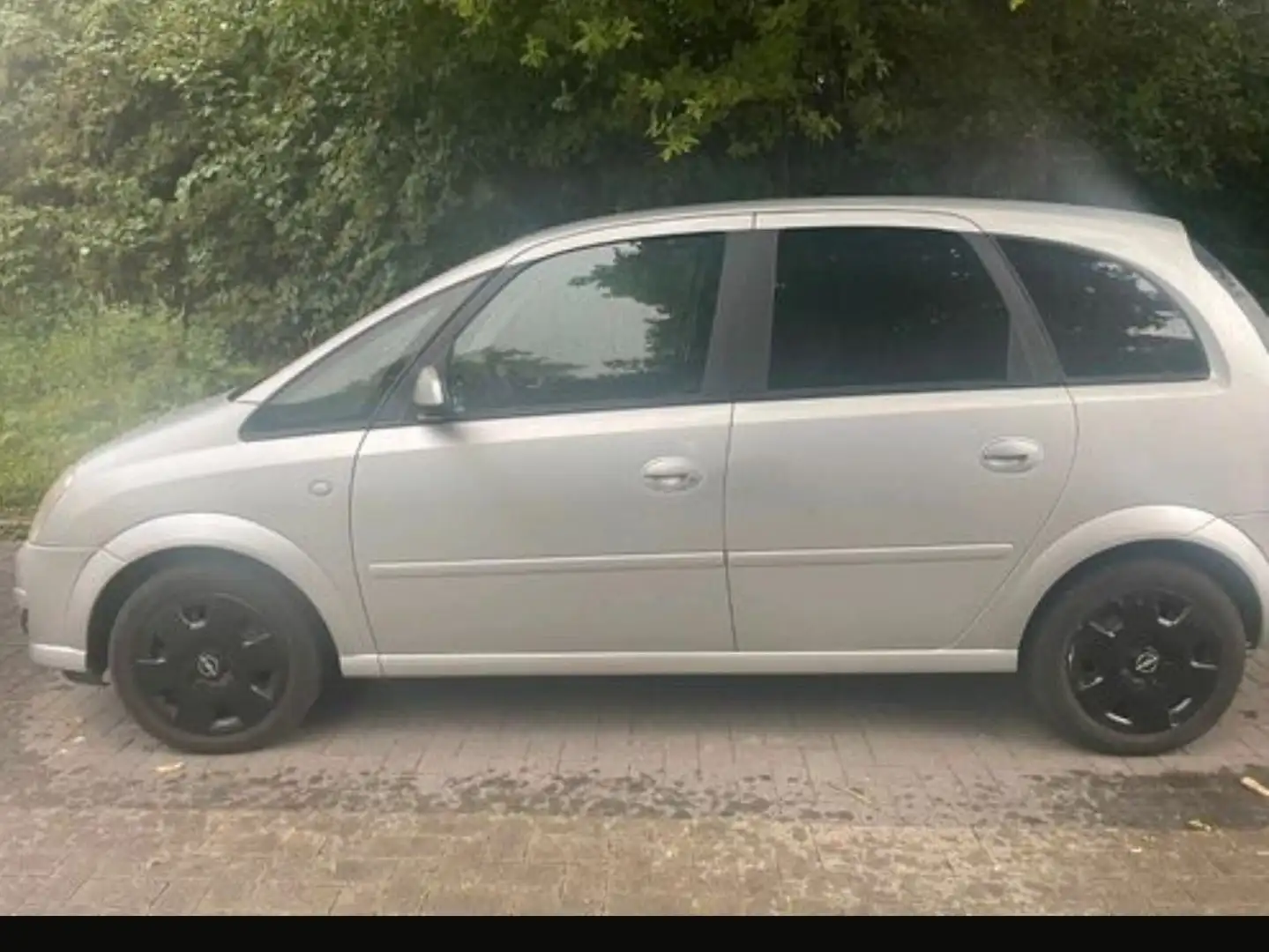 Opel Meriva Meriva 1.8 16V Edition Silber - 1