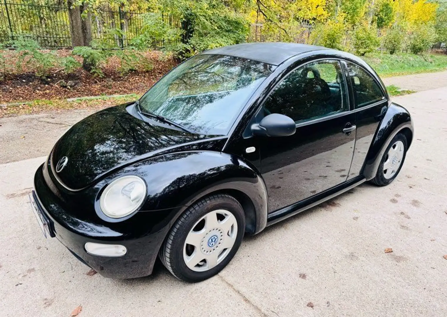 Volkswagen Beetle new 1.9 tdi 90 Noir - 1