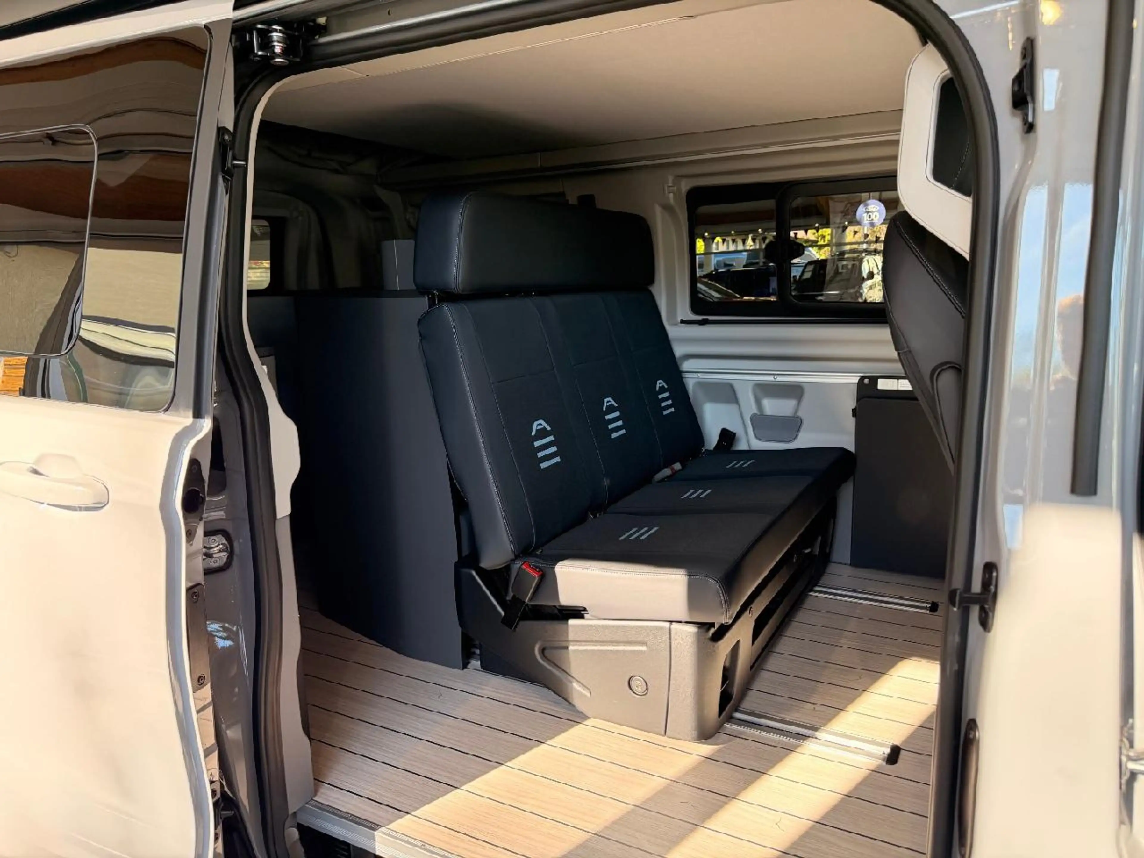 Ford Nugget 320 L1 Titanium Aufstelldach FWD — photo 9