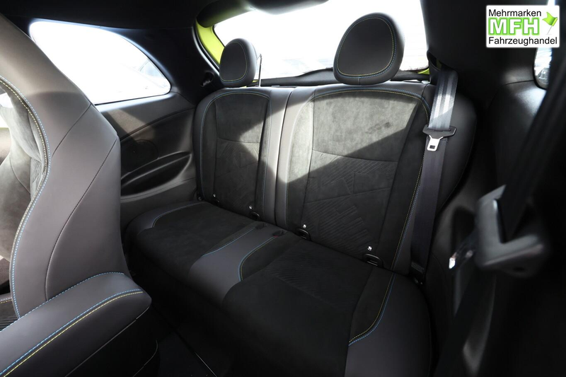 Abarth 500e Turismo 42 kWh LED Pano Nav JBL SHZ Kam PDC 114... — photo 9