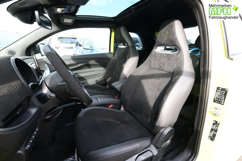 Abarth 500e Turismo 42 kWh LED Pano Nav JBL SHZ Kam PDC 114... — photo 5