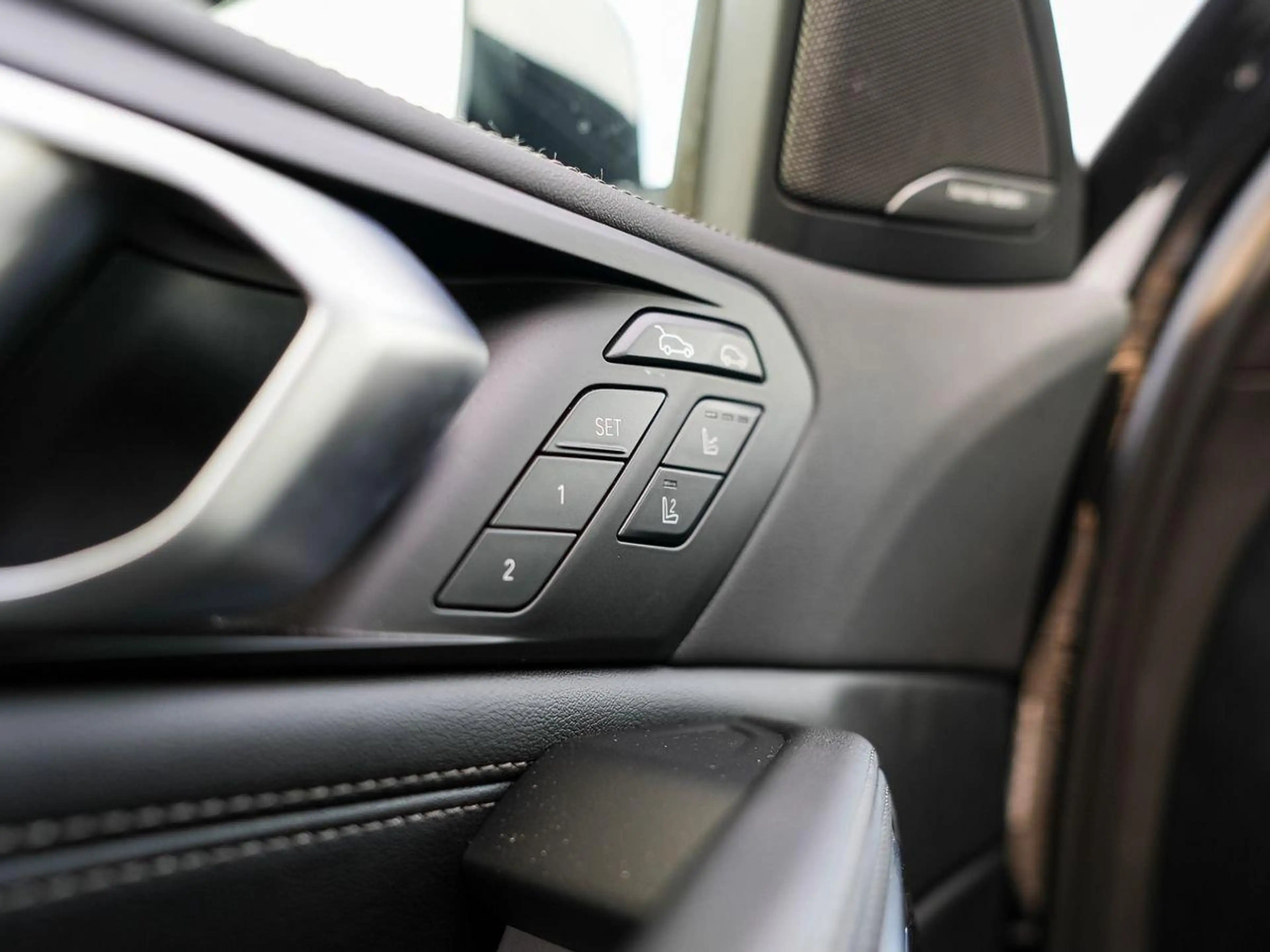 BMW X6 xDrive40d M-SportPRO 22 SKY 2-ALuft Massage — photo 5