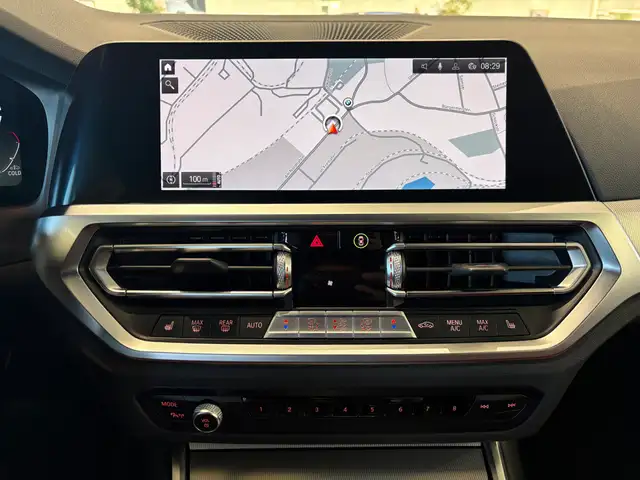 BMW 3 Series view 15
