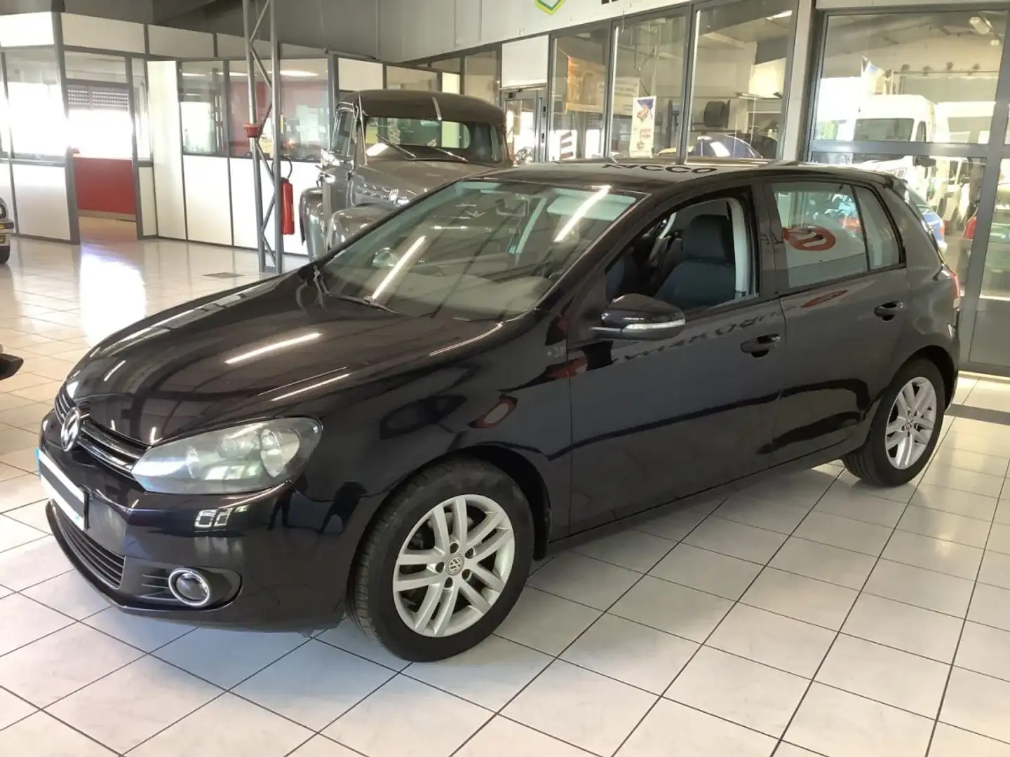 Volkswagen Golf VI 1L4L TSI 122 CV CONFORT LINE Noir - 2