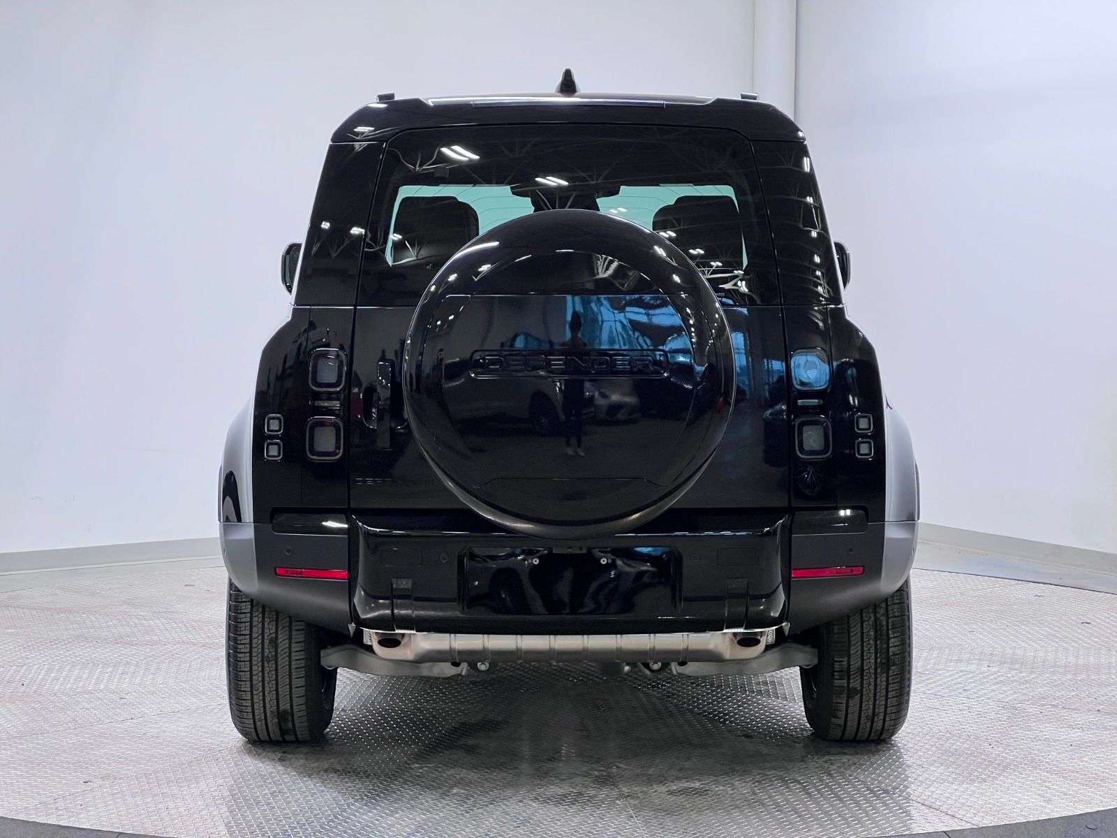 2026 Land Rover Defender 110 P400 S | 7-SEATER thumb 6