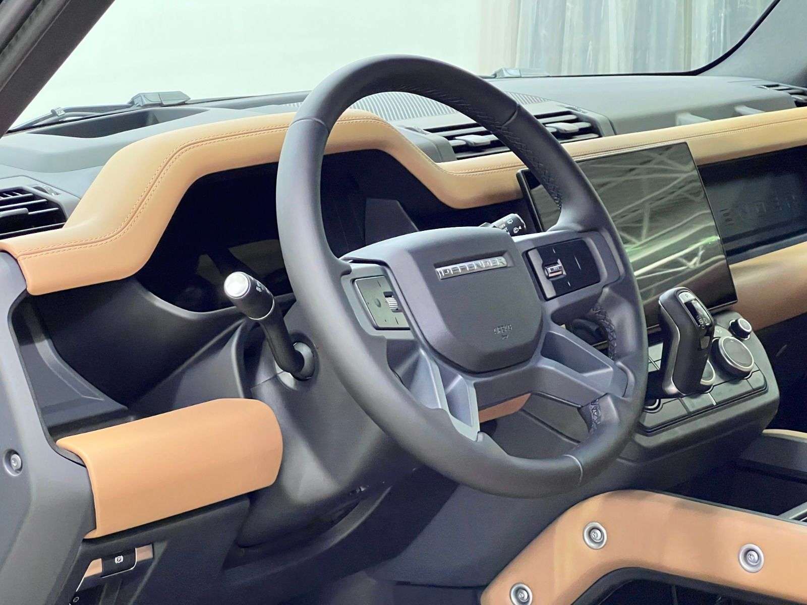 2026 Land Rover Defender 110 P400 S | 7-SEATER thumb 30