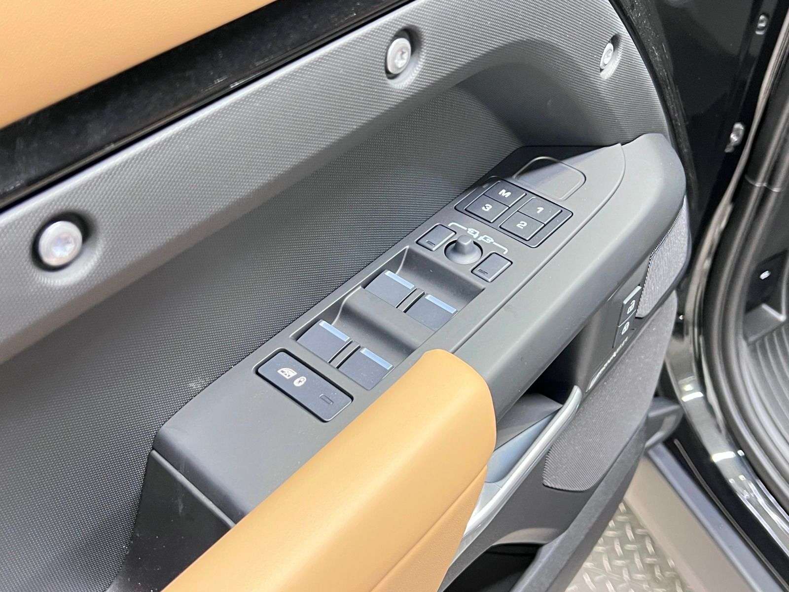 2026 Land Rover Defender 110 P400 S | 7-SEATER thumb 27