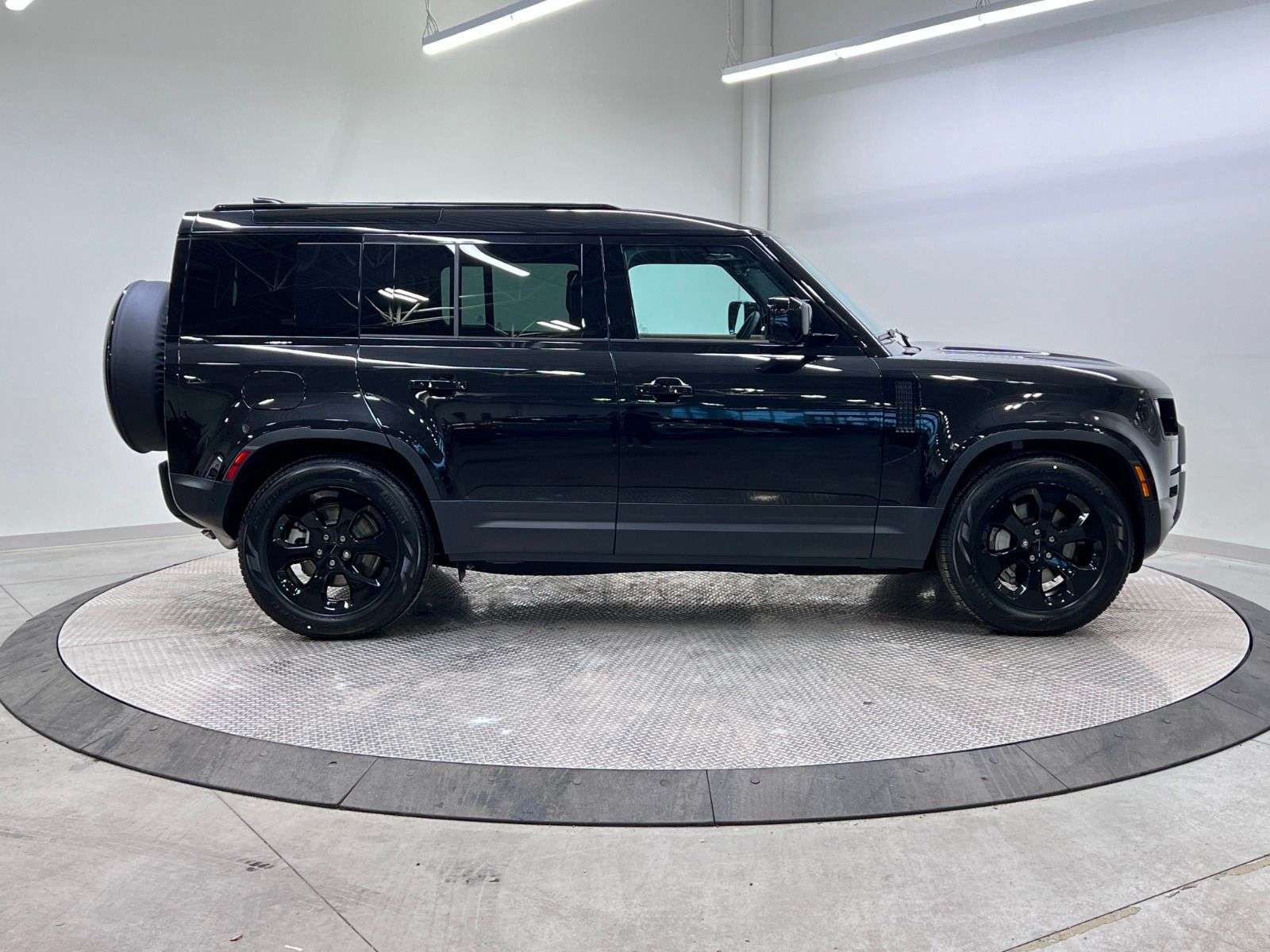 2026 Land Rover Defender 110 P400 S | 7-SEATER thumb 7