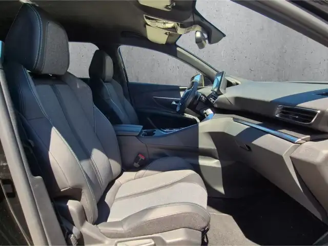 Peugeot 5008 view 13