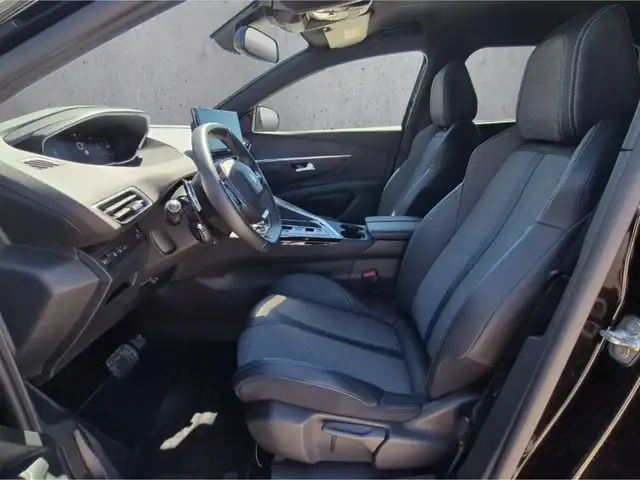 Peugeot 5008 view 9