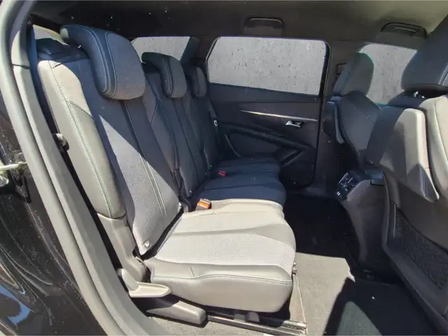 Peugeot 5008 view 14
