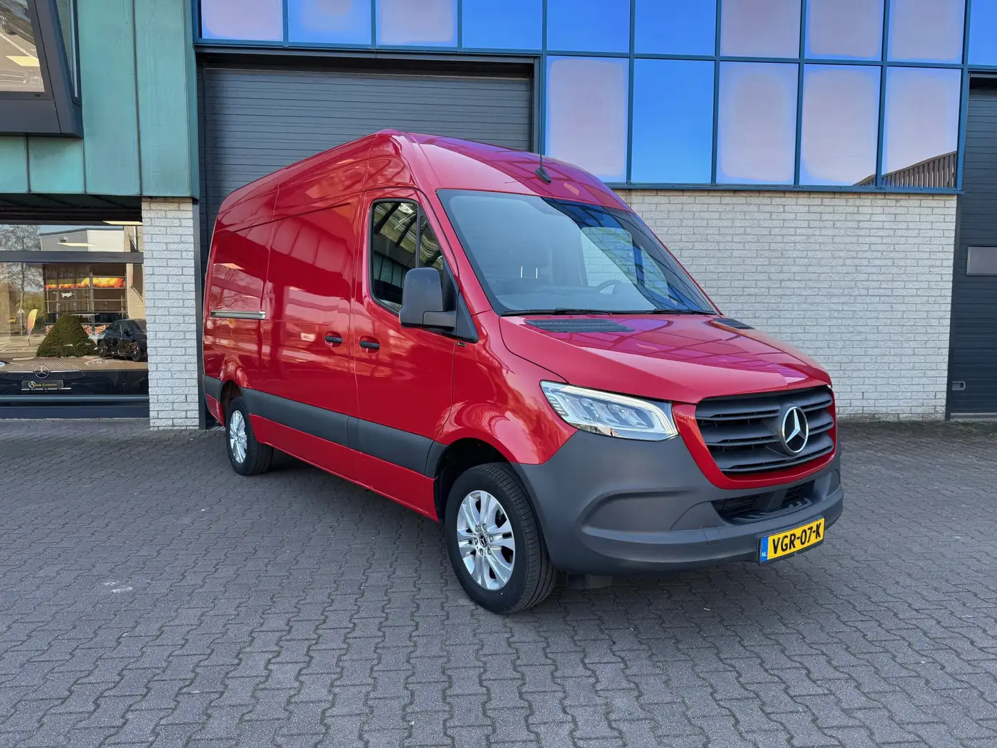 Mercedes-Benz Sprinter 316 CDI L2H2 LED koplampen 17 inch LM velgen Airco Rood - 1