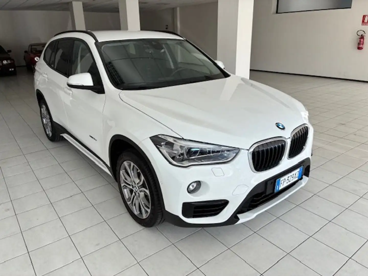 BMW X1 Bianco - 2