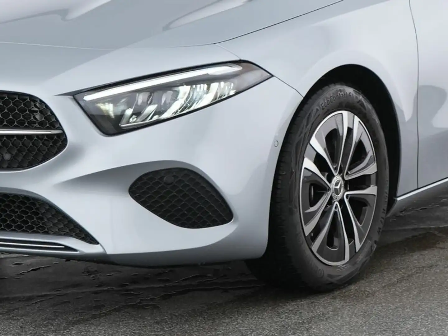 Mercedes-Benz A 180 A 180 PROGRESSIVE+VOR.-DISTRO+PANO+KAMERA+LENKHZ Silber - 2