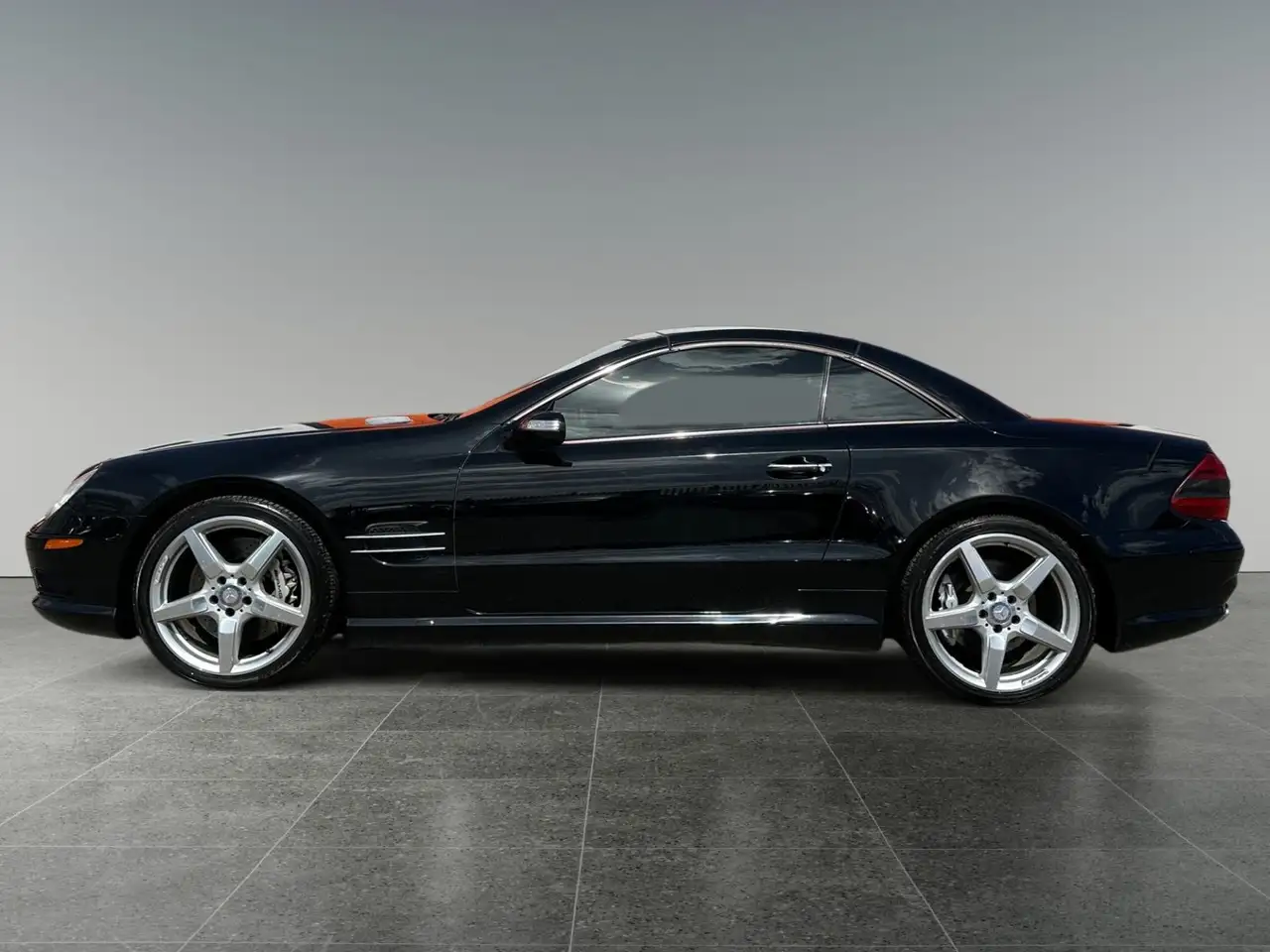 Mercedes-Benz SL снимка Mercedes-Benz SL