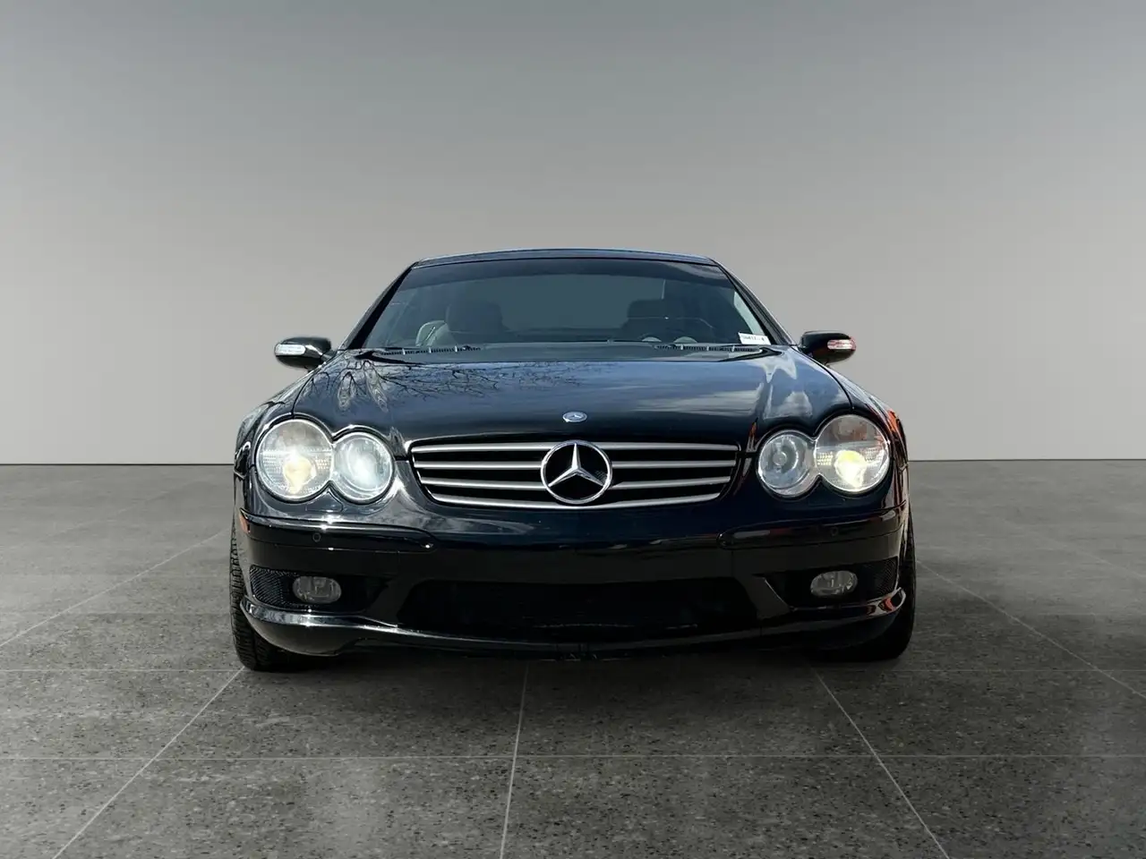 Mercedes-Benz SL снимка Mercedes-Benz SL