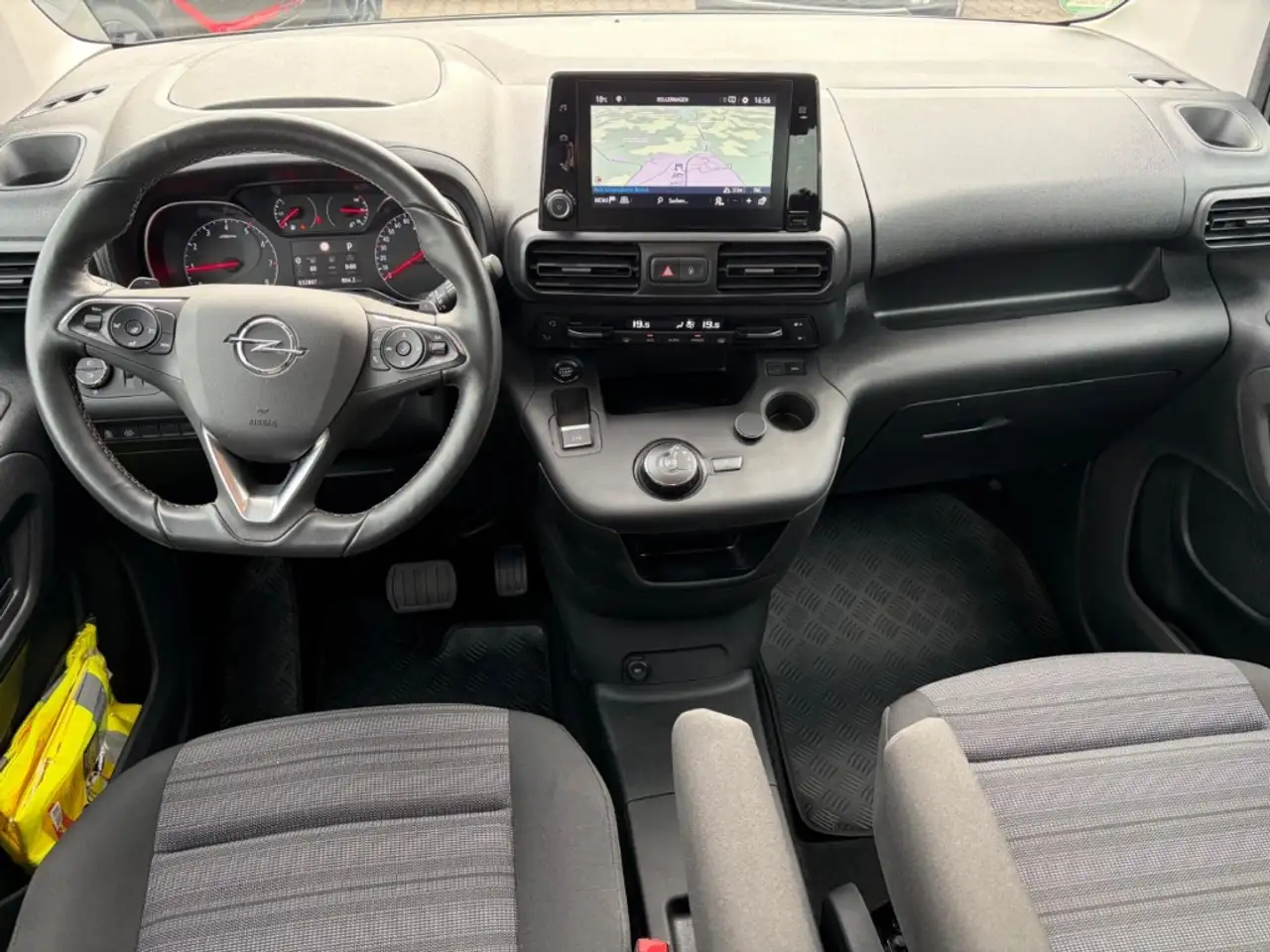Opel Combo Life E Ultimate 7-Sitzer Navi Apple CarPlay Android Aut 16