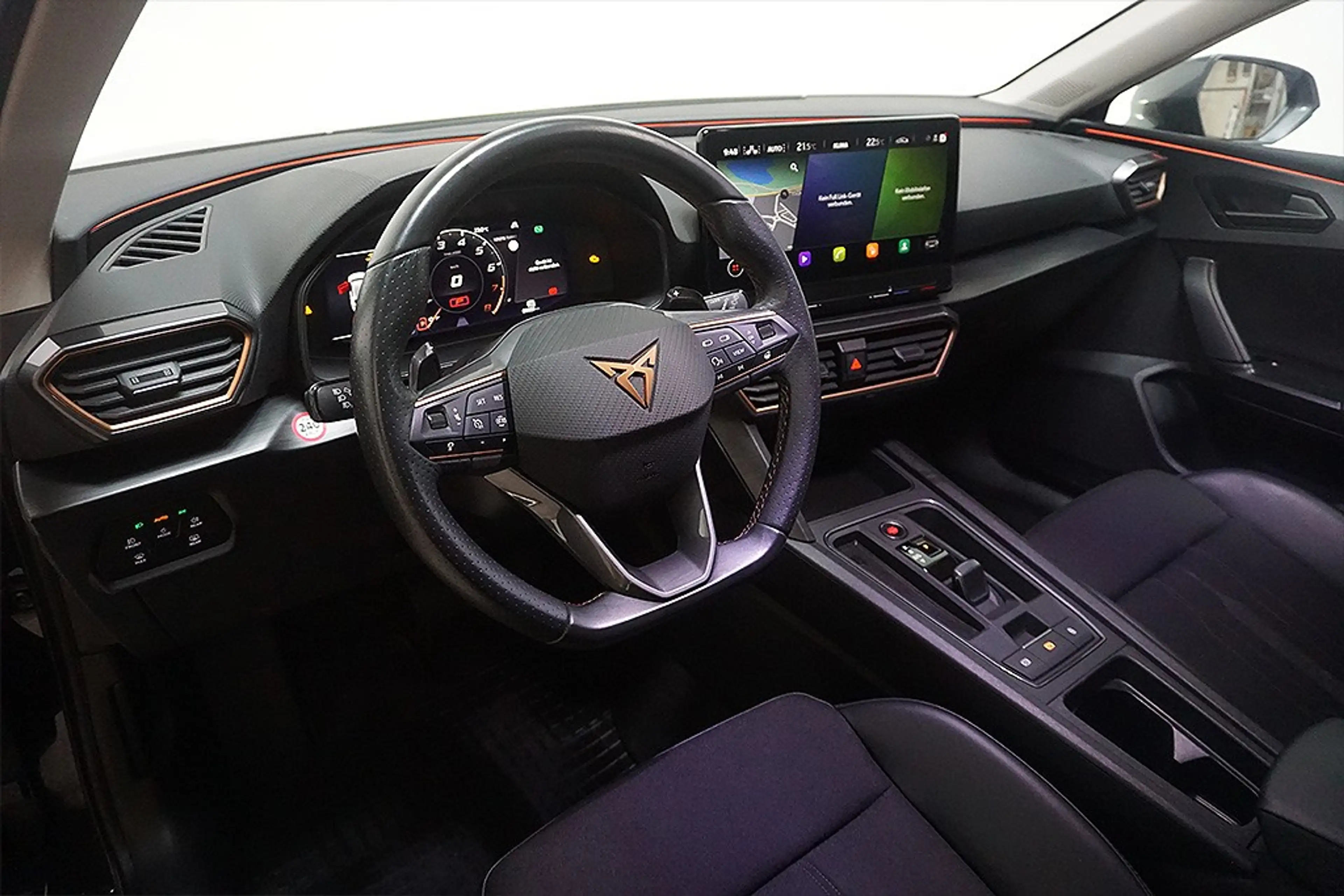 CUPRA Leon 1.5eTSI DSG Virtual SHZ Navi LED — photo 10