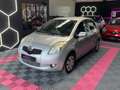 Toyota Yaris II D-4D 1.4 ~ 90 ch ~ Climatisation Auto ~ Radio ~ Gris - thumbnail 2