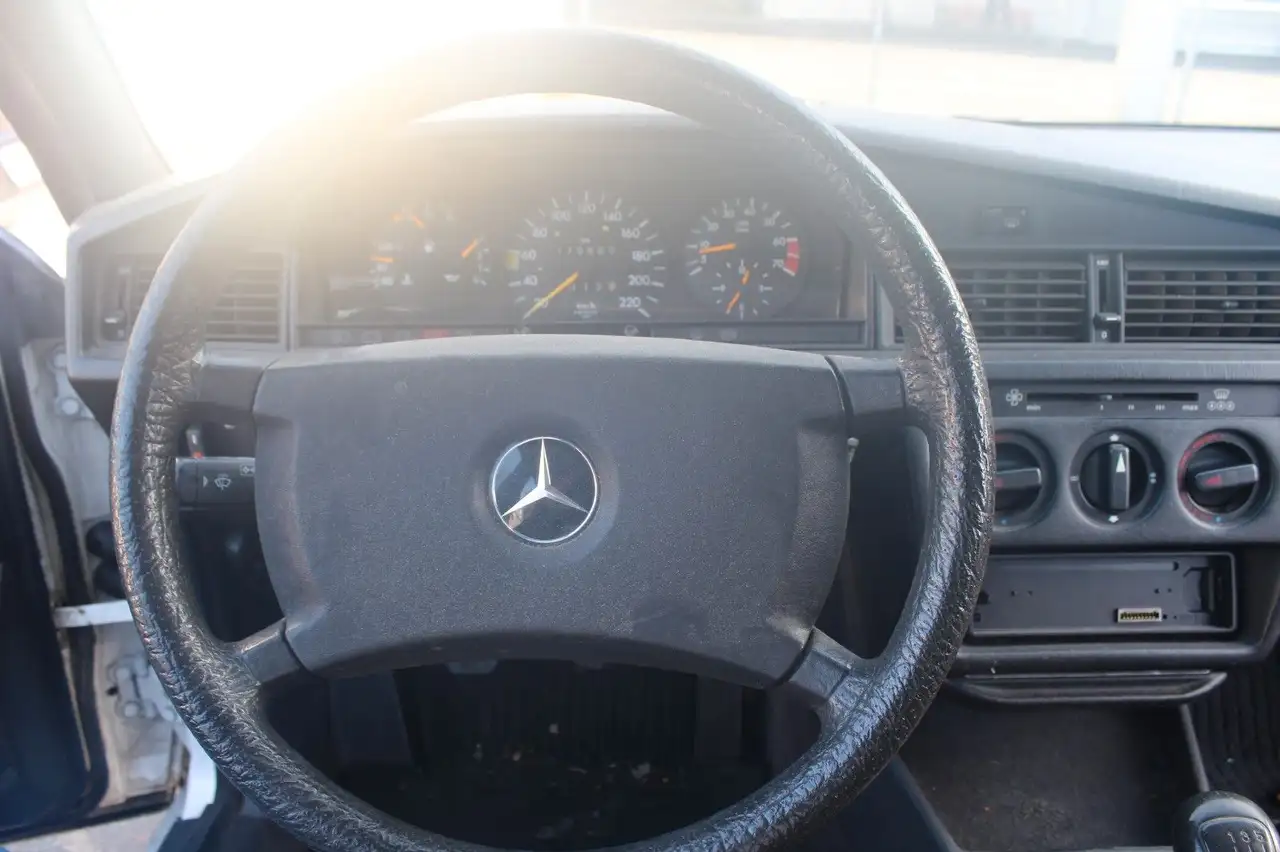 Mercedes-Benz 190 E 1,8 H-Kennzeichen Schiebedach, foto 4