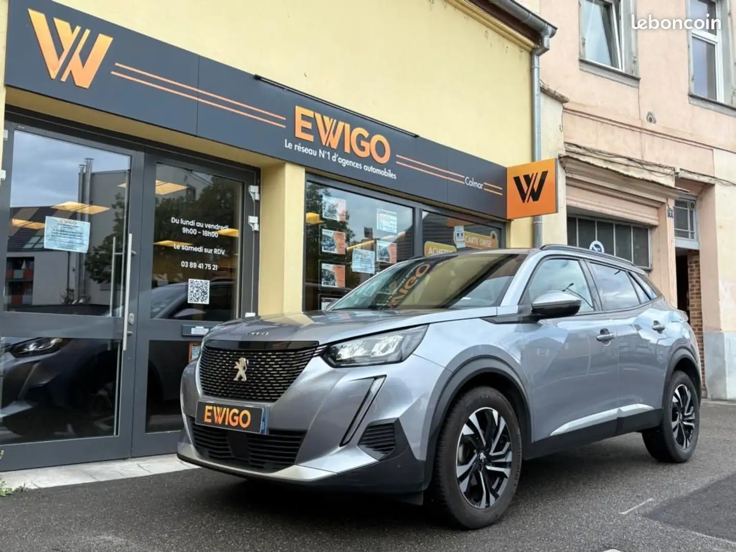 Peugeot 2008 GENERATION-I 1.5 BLUEHDI 100 ALLURE GARANTIE 6 MOIS Grau - 1