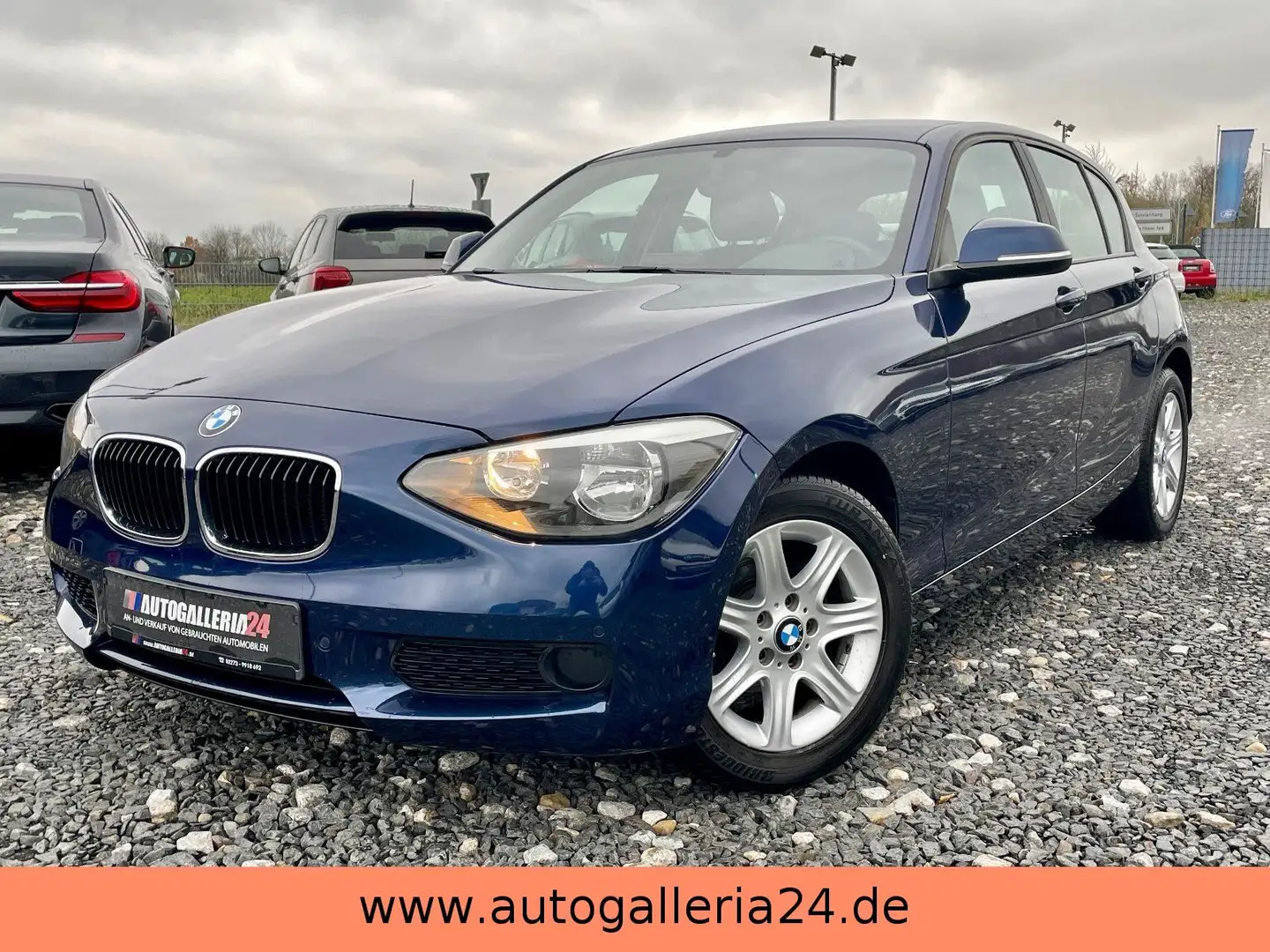 BMW 116 i 5-Türer Aut. Klima SHZ PDC SCHECKHEFT SPORT Albastru - 1