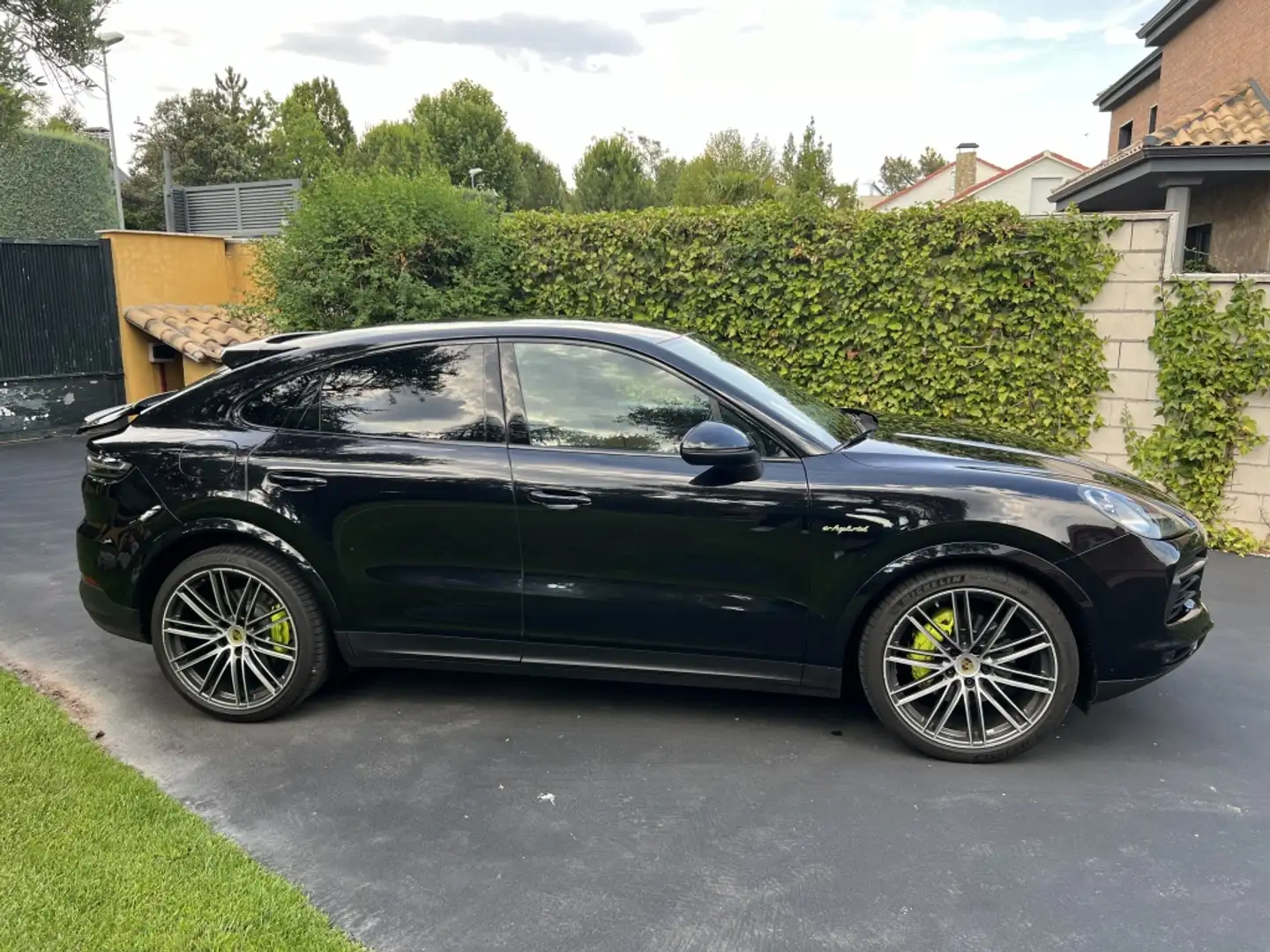 Porsche Cayenne E-Hybrid Coupé Aut. Negro - 2