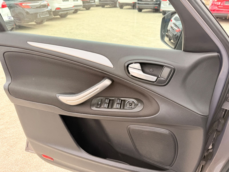 Ford S-Max 2,0TDCi 103kW Business Edition,AHK — photo 20