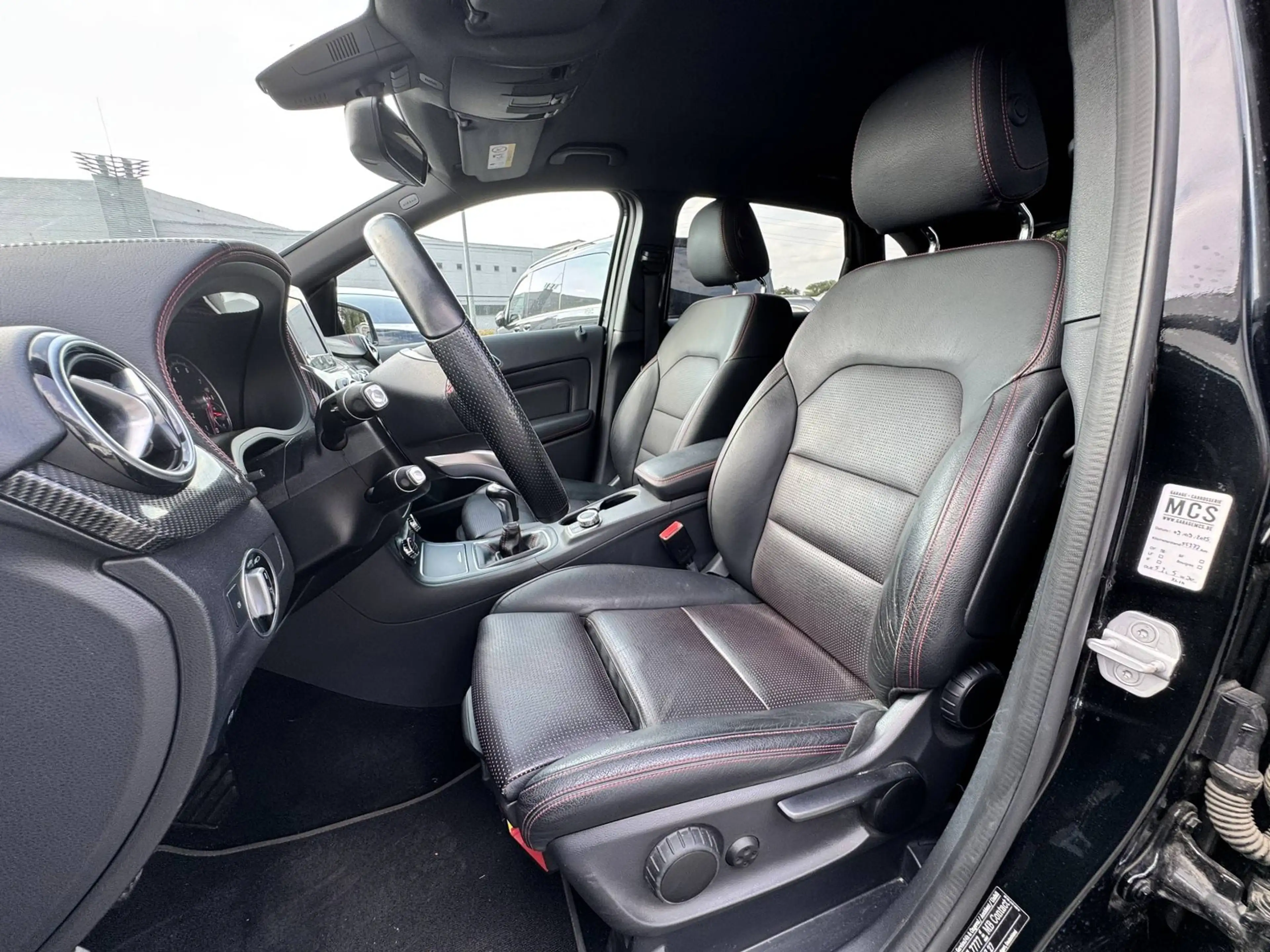 Mercedes-Benz B 200 AMG LINE / BLACK PACK / NAVIGATIE / CAMERA / PDC / WAARBORG — photo 14