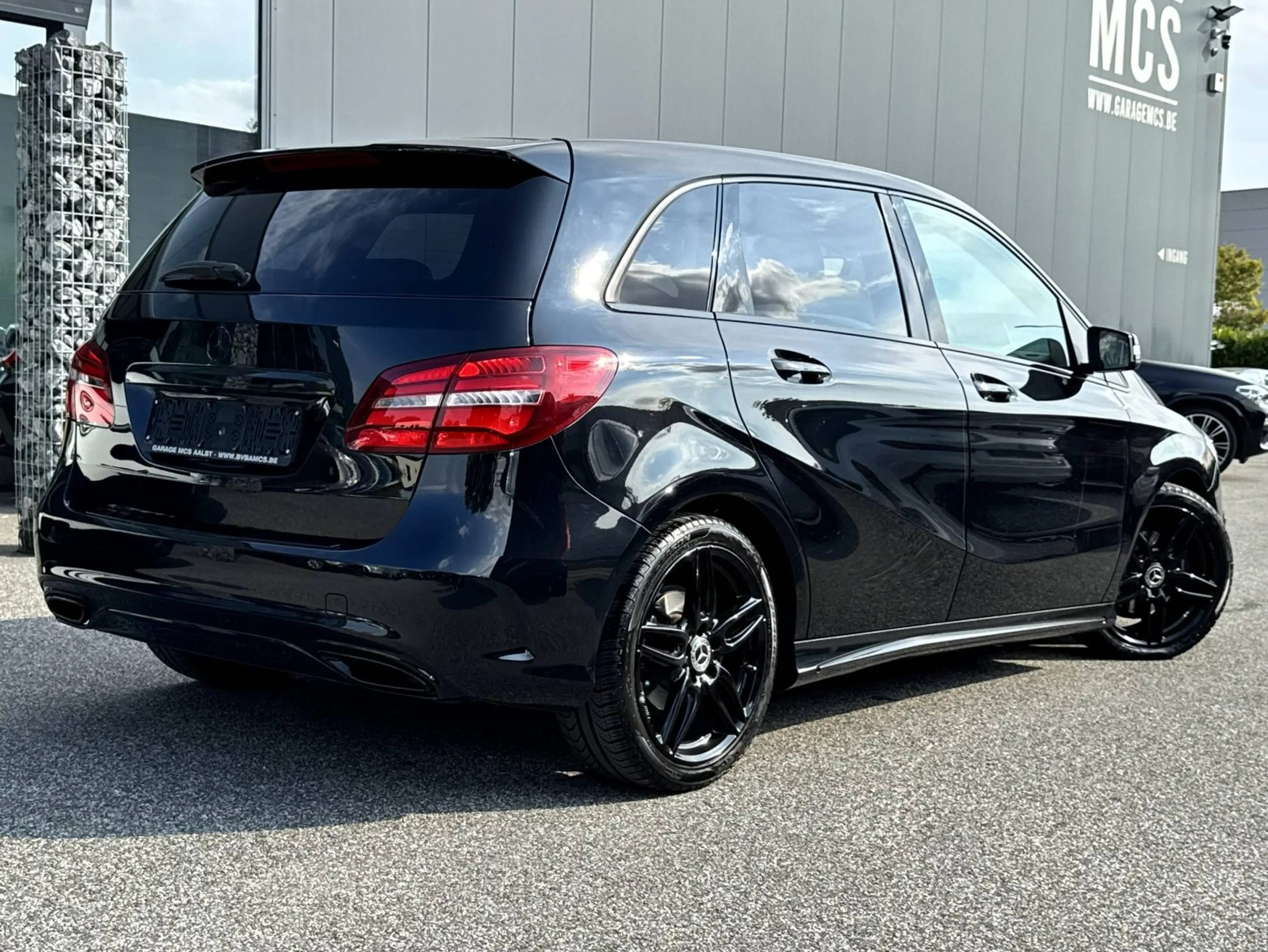 Mercedes-Benz B 200 AMG LINE / BLACK PACK / NAVIGATIE / CAMERA / PDC / WAARBORG — photo 7