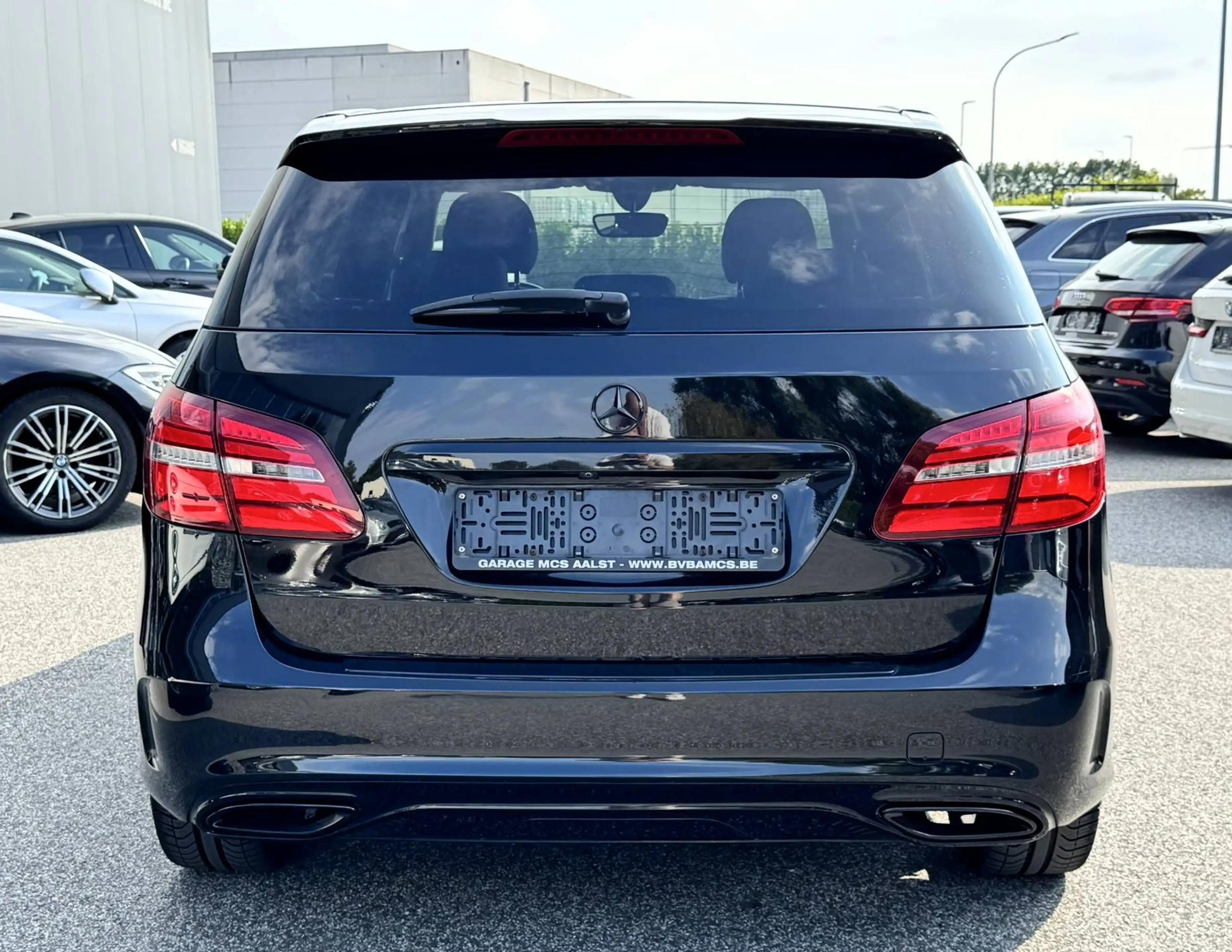 Mercedes-Benz B 200 AMG LINE / BLACK PACK / NAVIGATIE / CAMERA / PDC / WAARBORG — photo 6