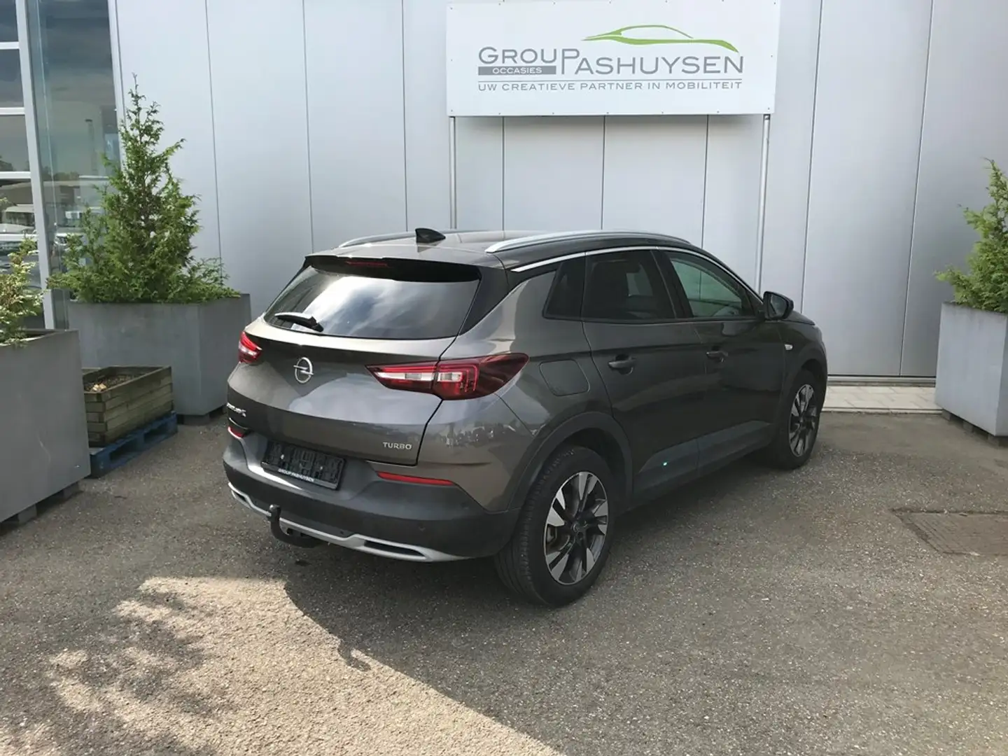Opel Grandland X Turbo 1.2cc 130pk Gris - 2