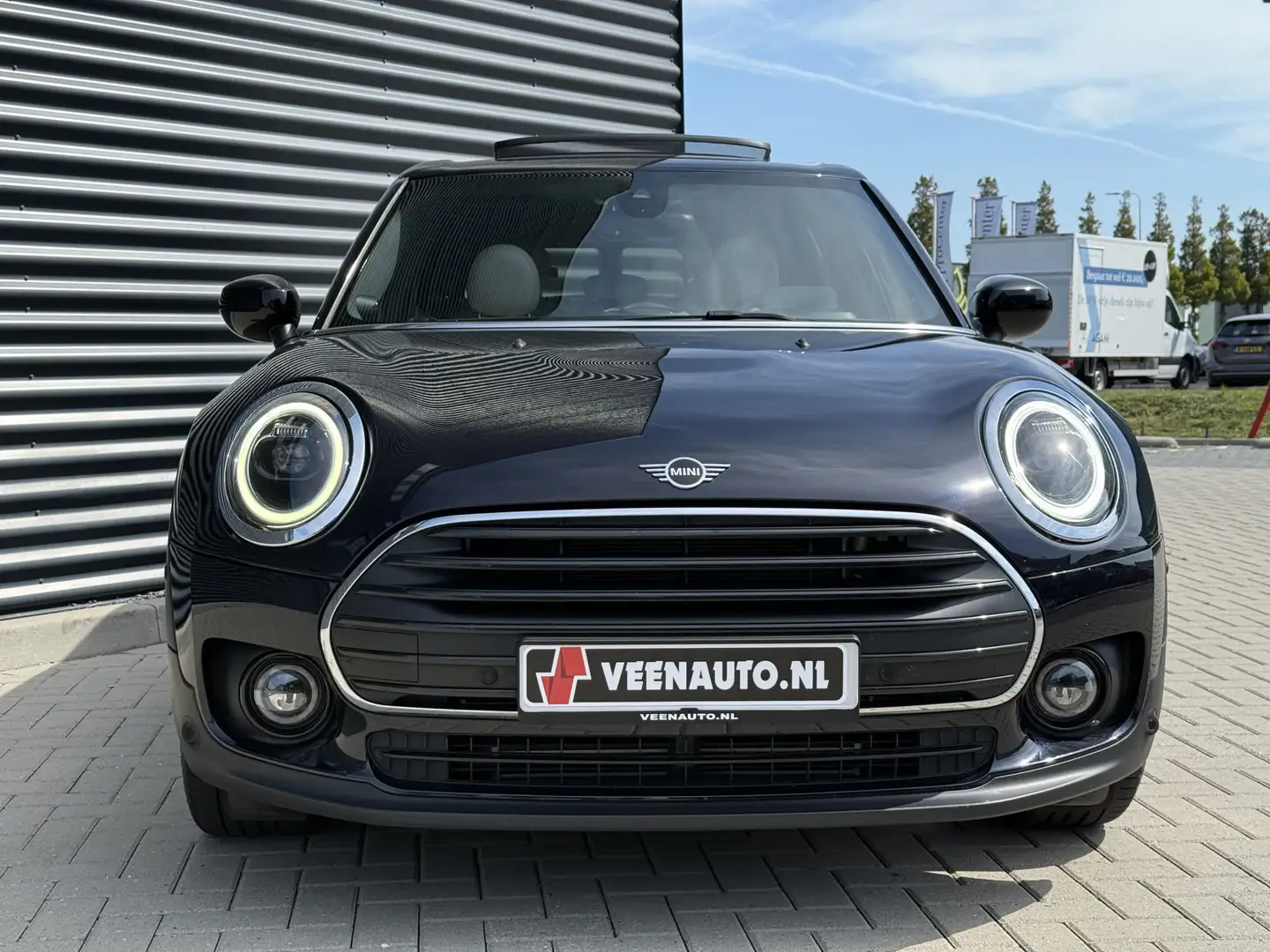 MINI Cooper Clubman 1.5 Yours Pano Bleu - 2