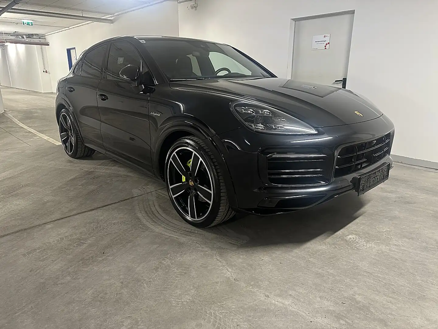 Porsche Cayenne Coupe E-Hybrid, AGA, Sportdesign, Mega Ausstattung Schwarz - 1