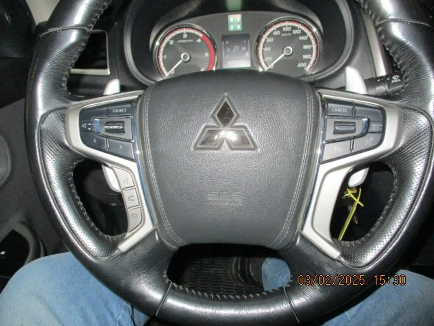 Mitsubishi L200 Pick Up 4x4 Autm. Double Cab Plus Hnědá - 2